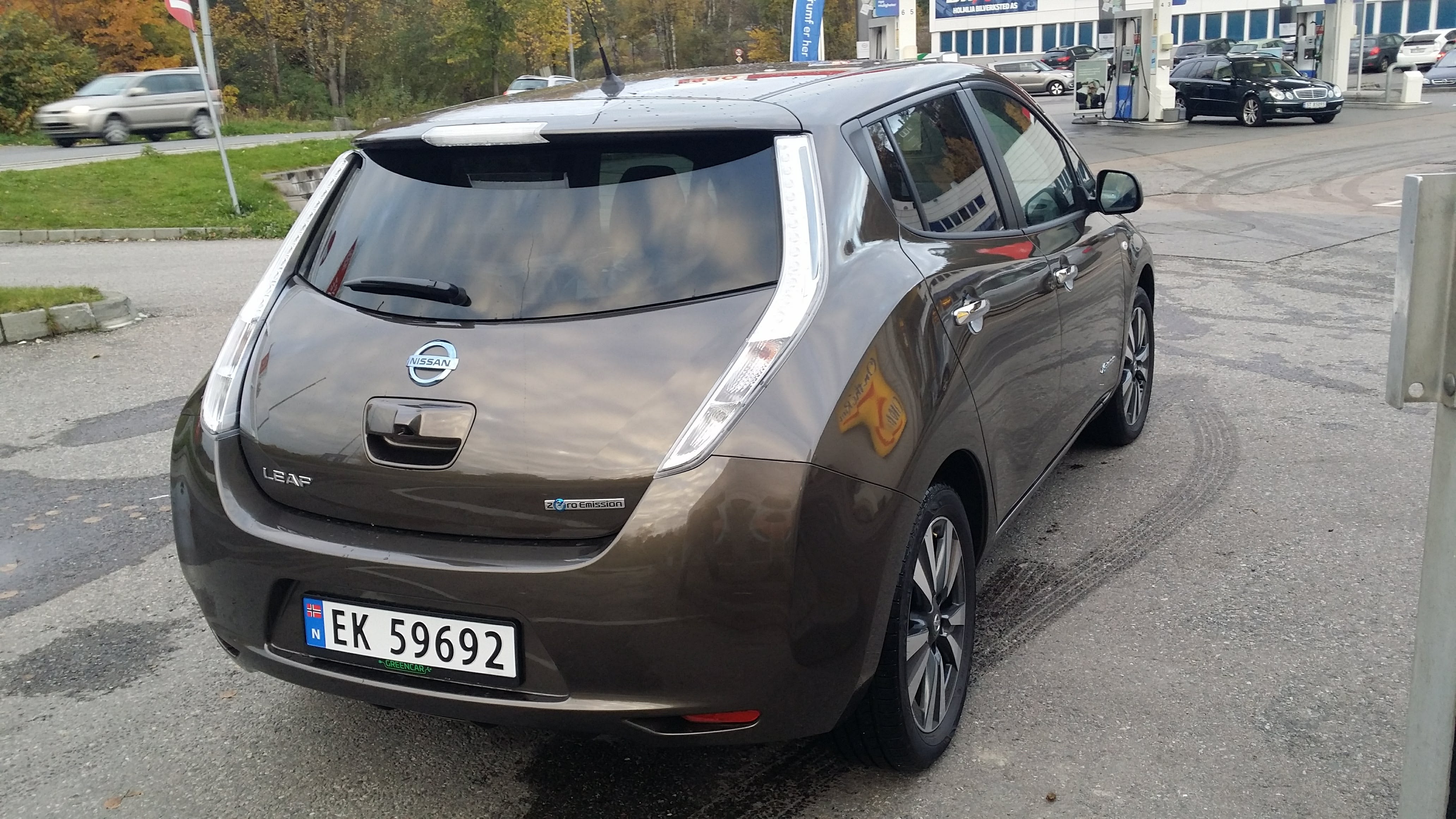 Nissan Leaf with GPS
