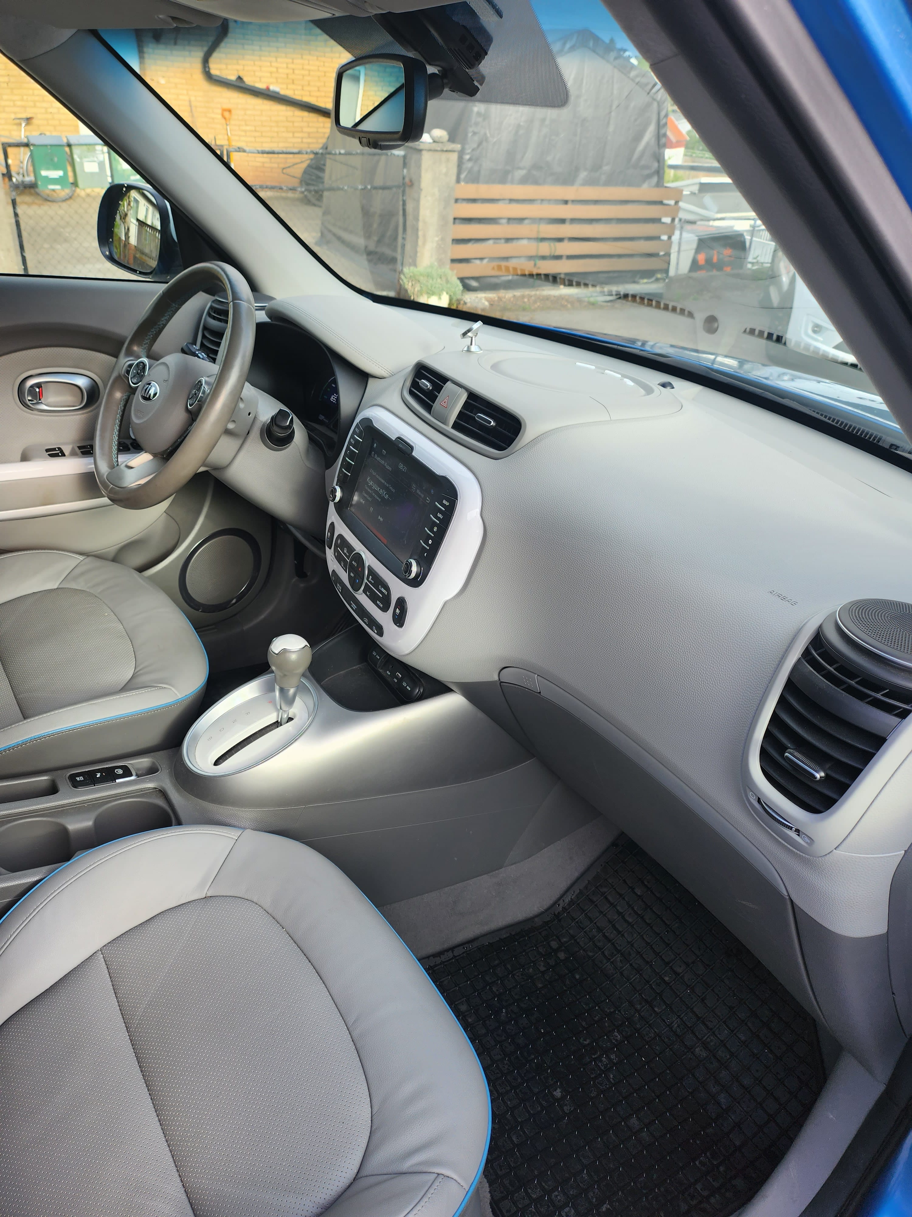Kia Soul with Audio / iPod input