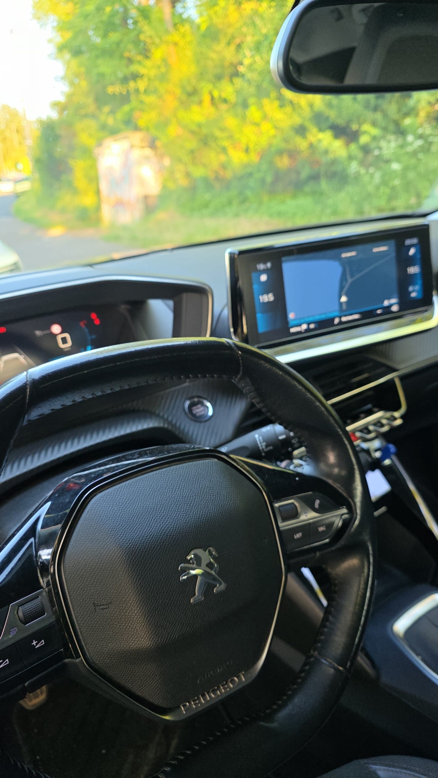 Peugeot 2008 with GPS