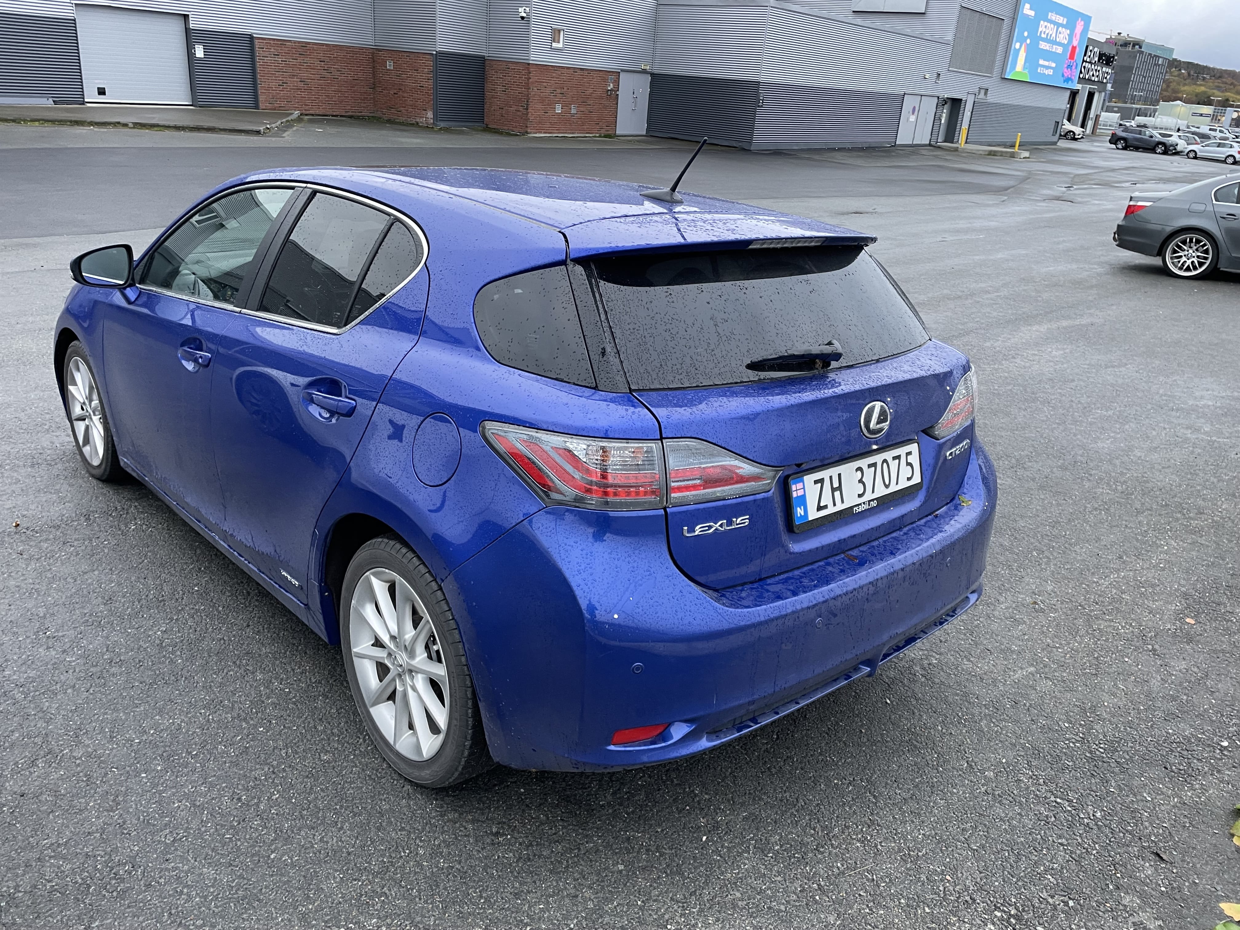 Lexus CT 200h met GPS