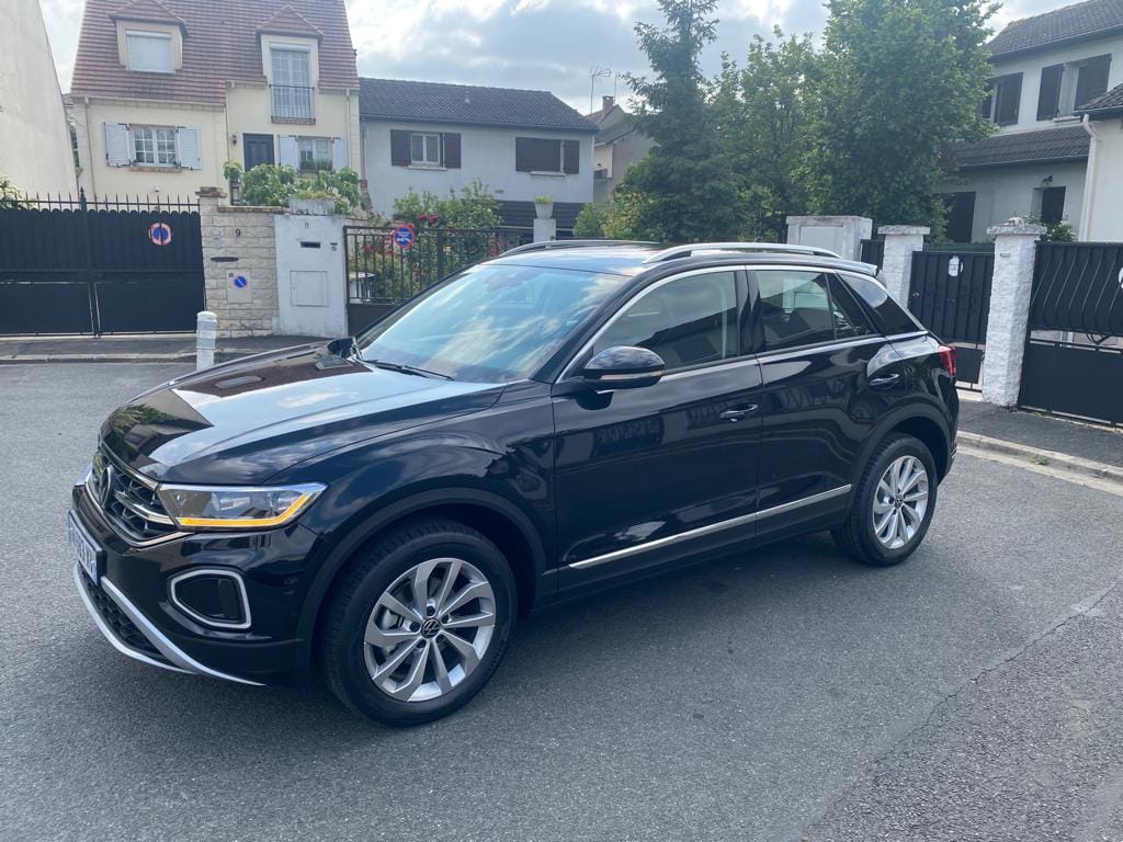 Volkswagen T-Roc, 2023, Essence 98, automatique
