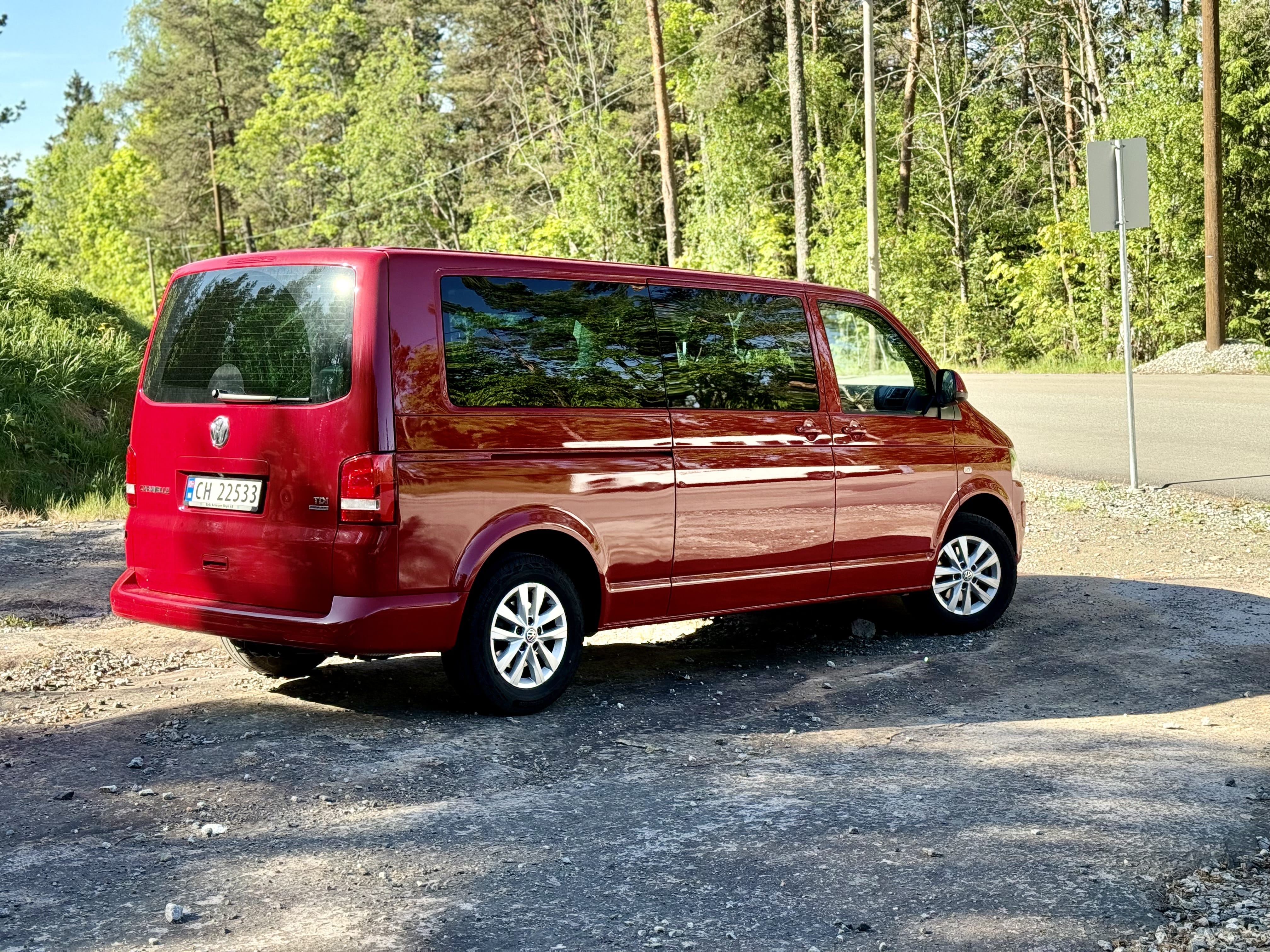 Volkswagen Caravelle 2.0 TDI 9 seter med automatgir with Cruise control