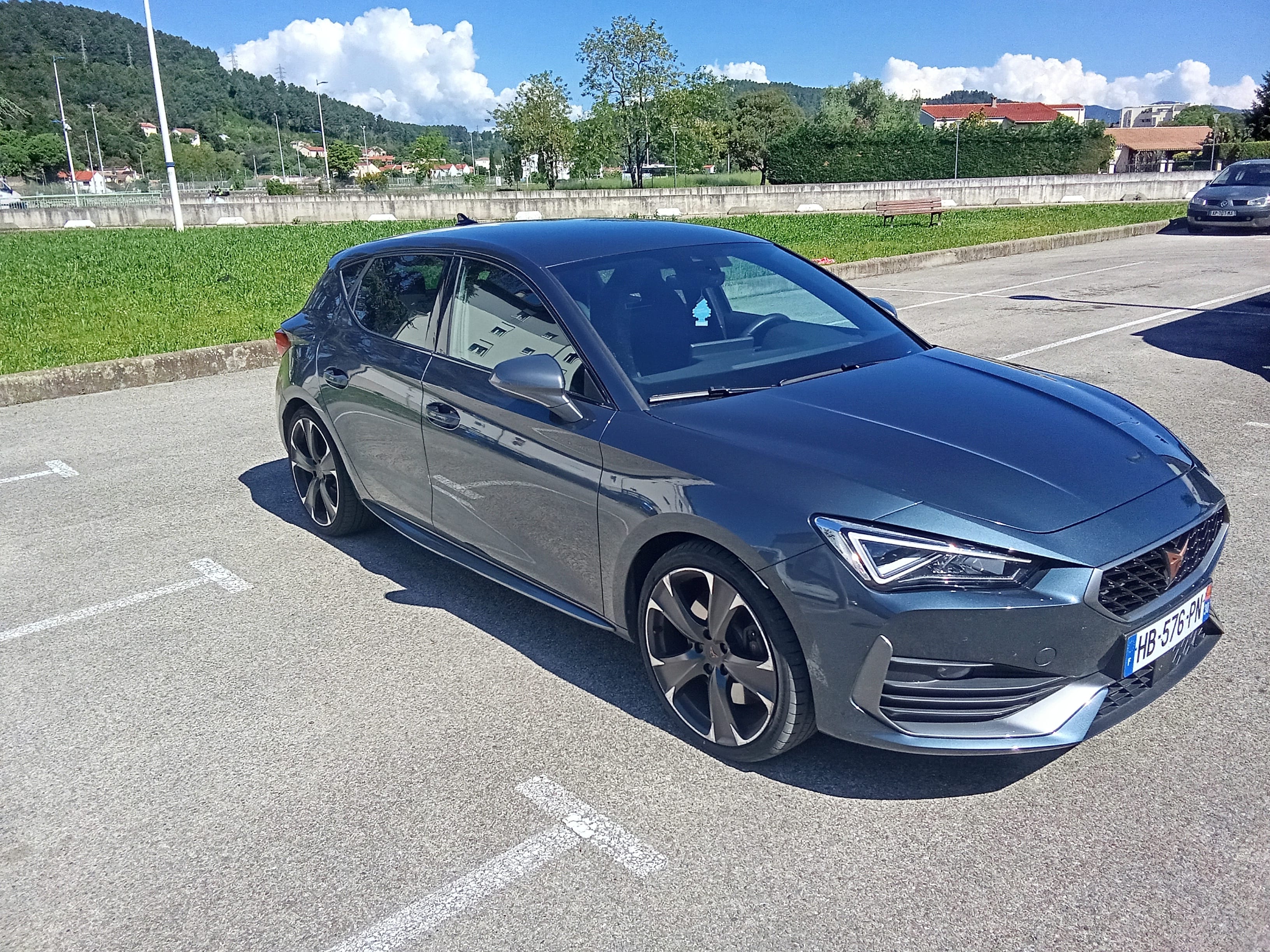 Cupra Leon 1.4 e-Hybride VZ DSG6, 2021, Essence 98 / Électrique (hybride), automatique