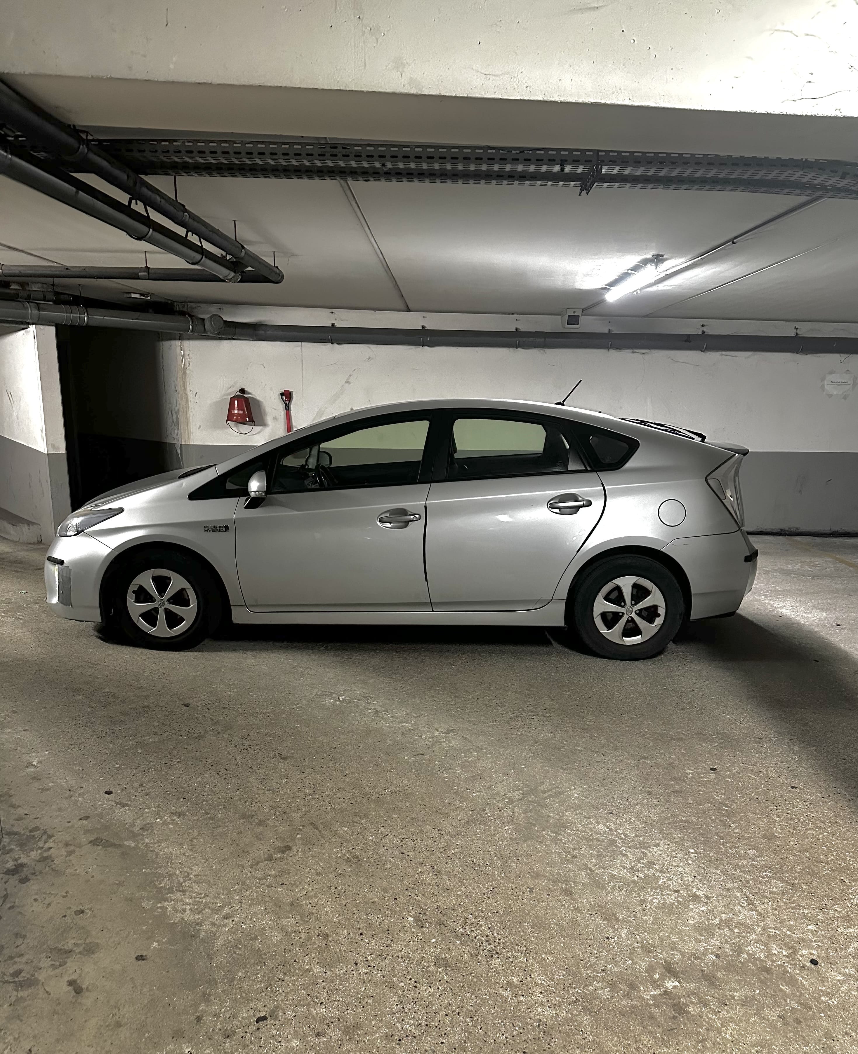 Toyota Prius Plug-in Hybride Advanced avec Régulateur de vitesse