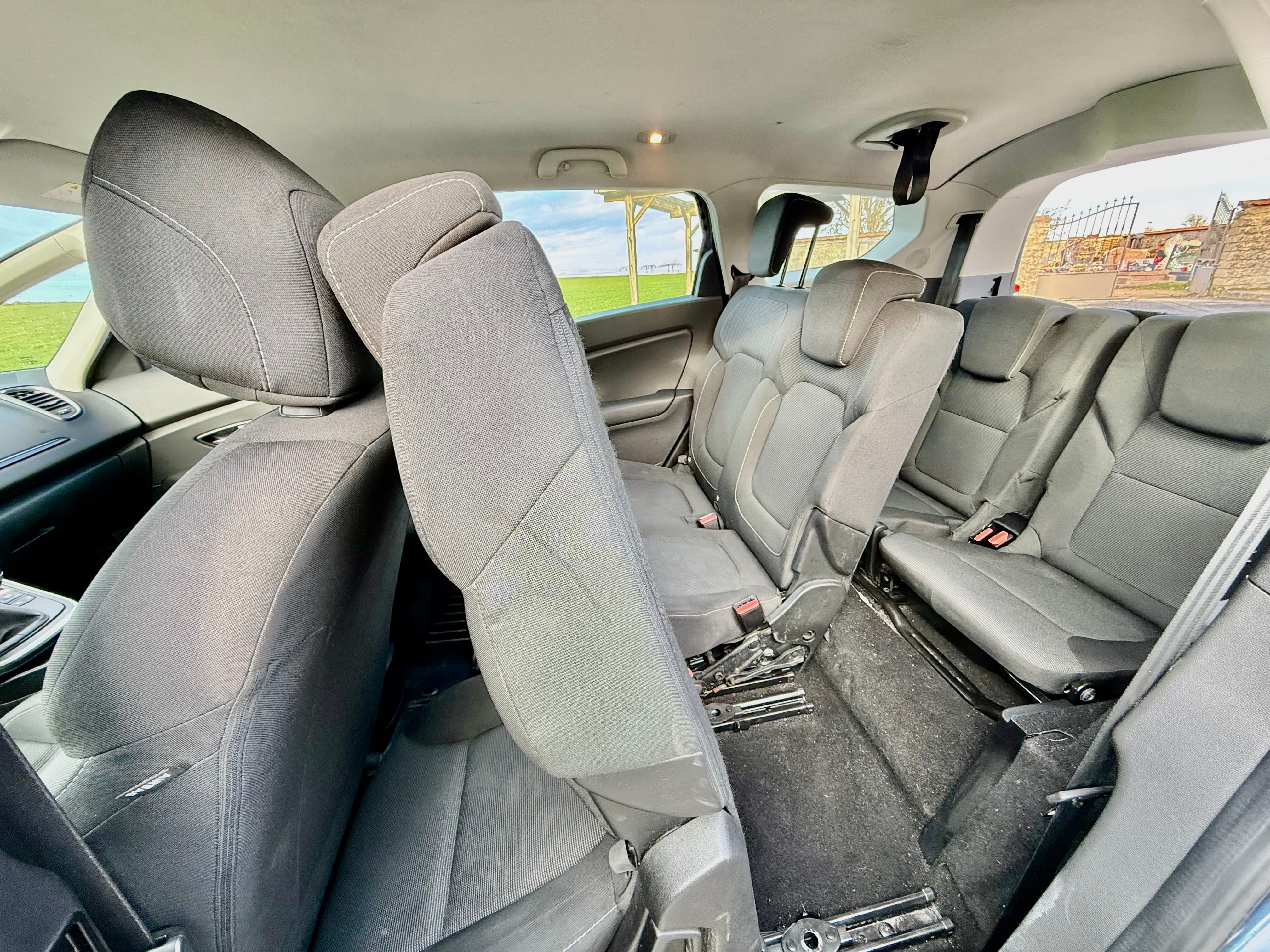Renault Grand Scenic 7 places avec Apple CarPlay