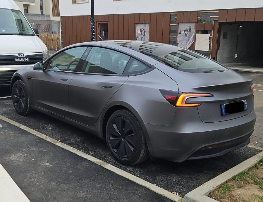 Tesla Model 3 Highland propulsion grande autonomie avec GPS