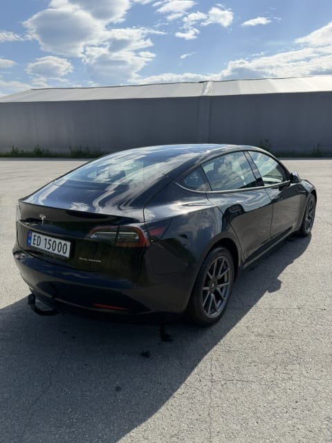 Tesla Model 3 Long Range med Ryggekamera