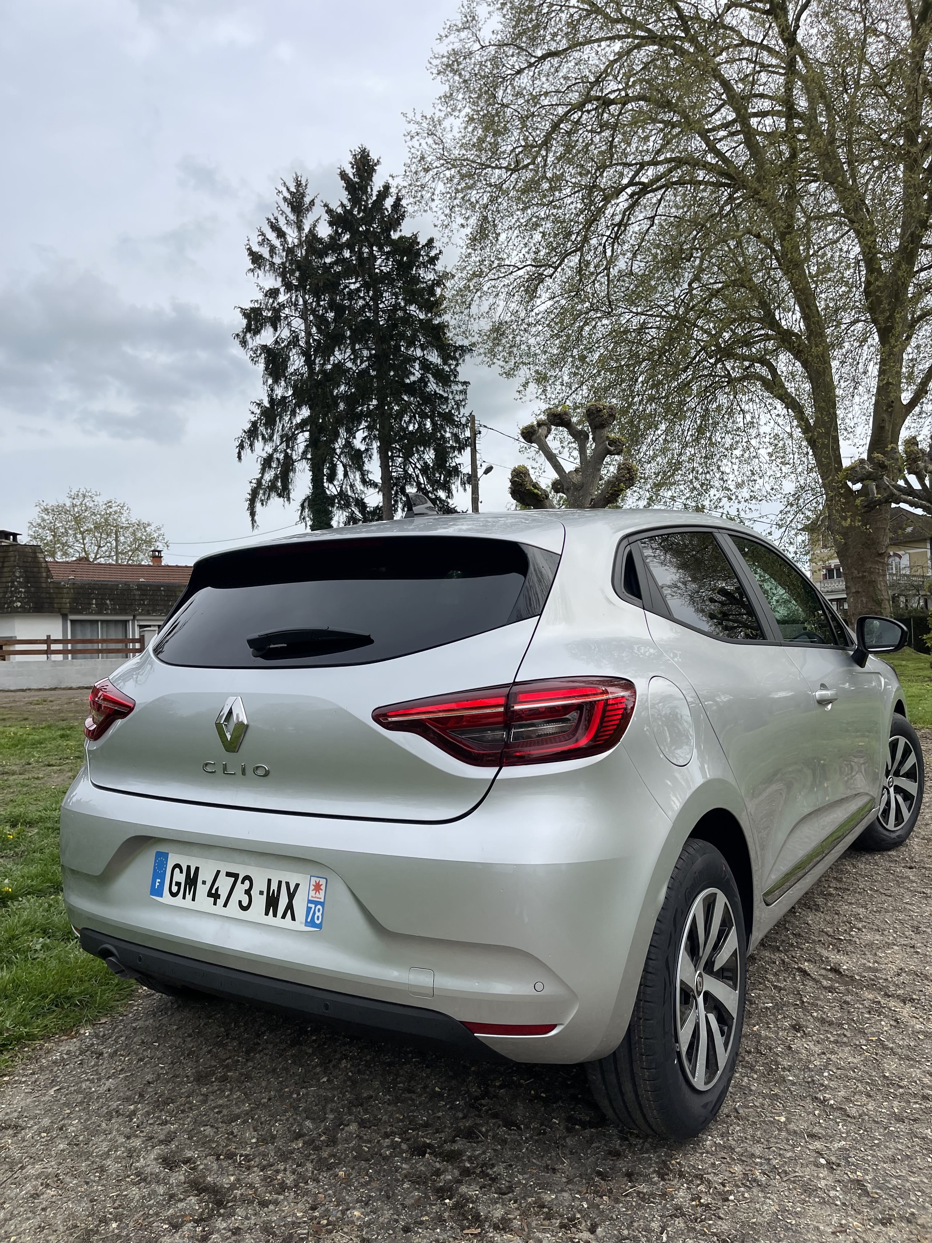 Renault Clio avec GPS