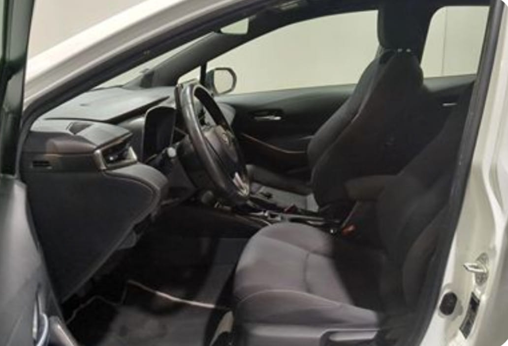 Toyota Corolla Hybride avec Dashcam