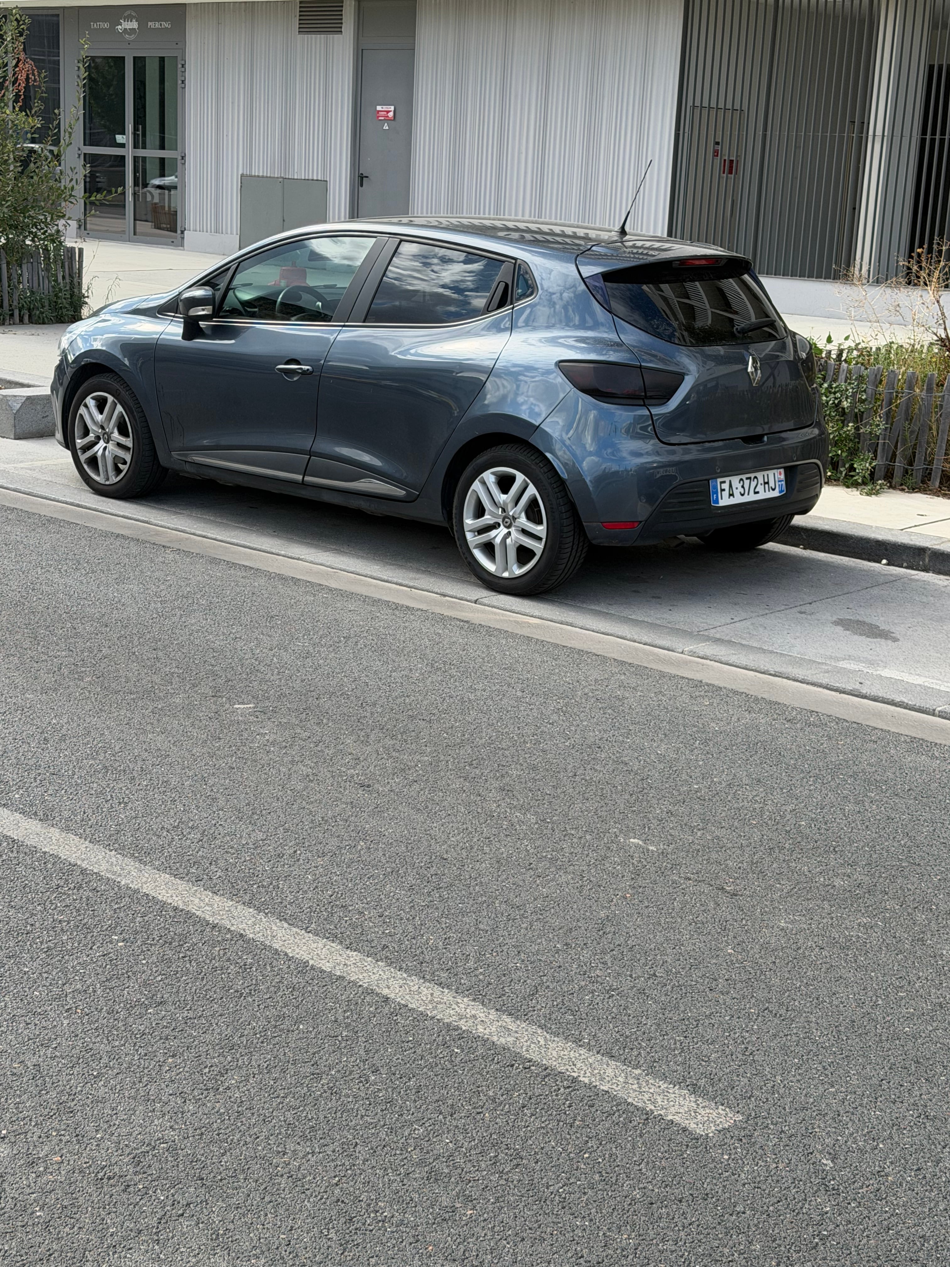 Renault Clio avec Régulateur de vitesse
