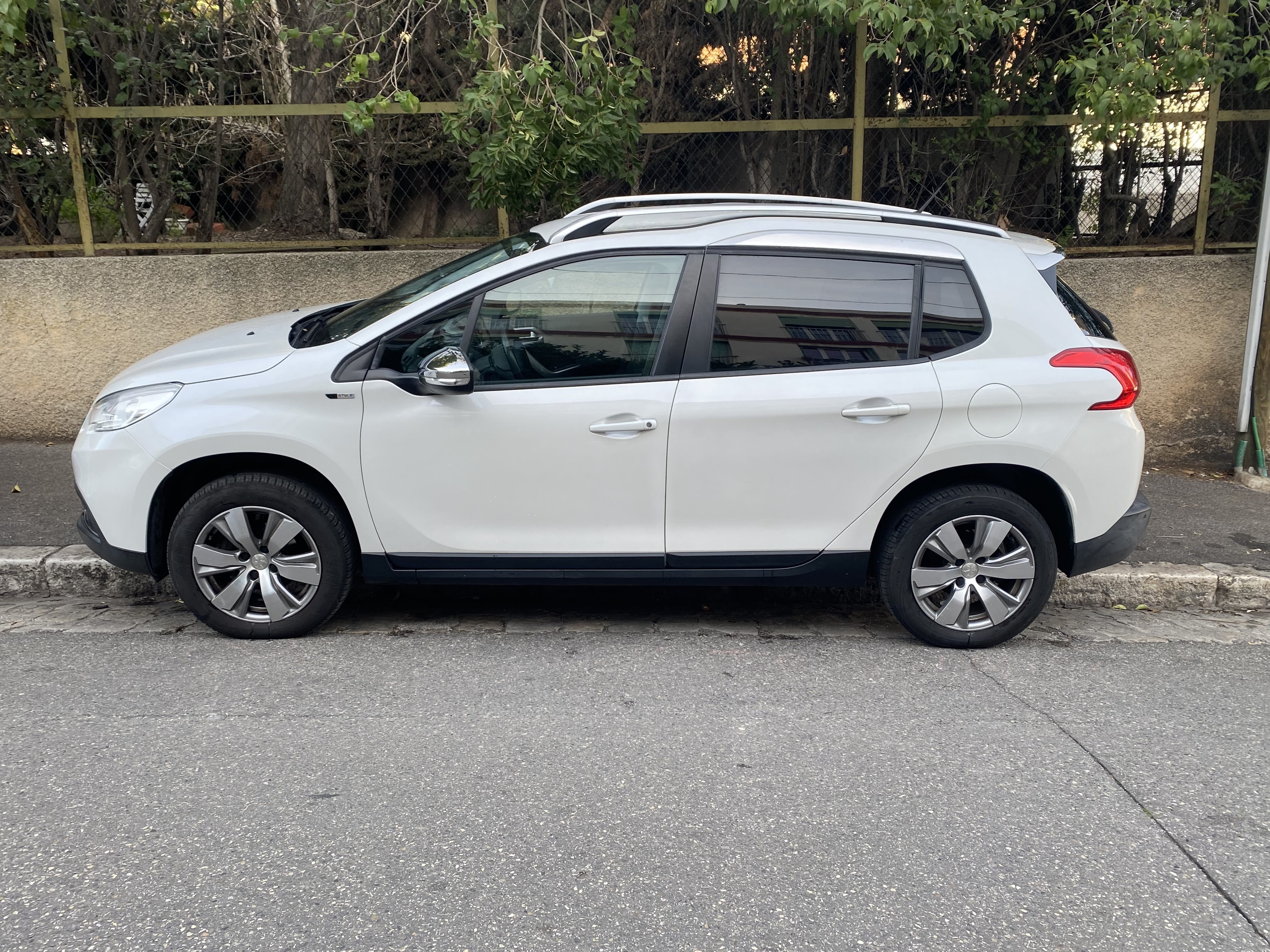 Peugeot 2008 con Aire acondicionado