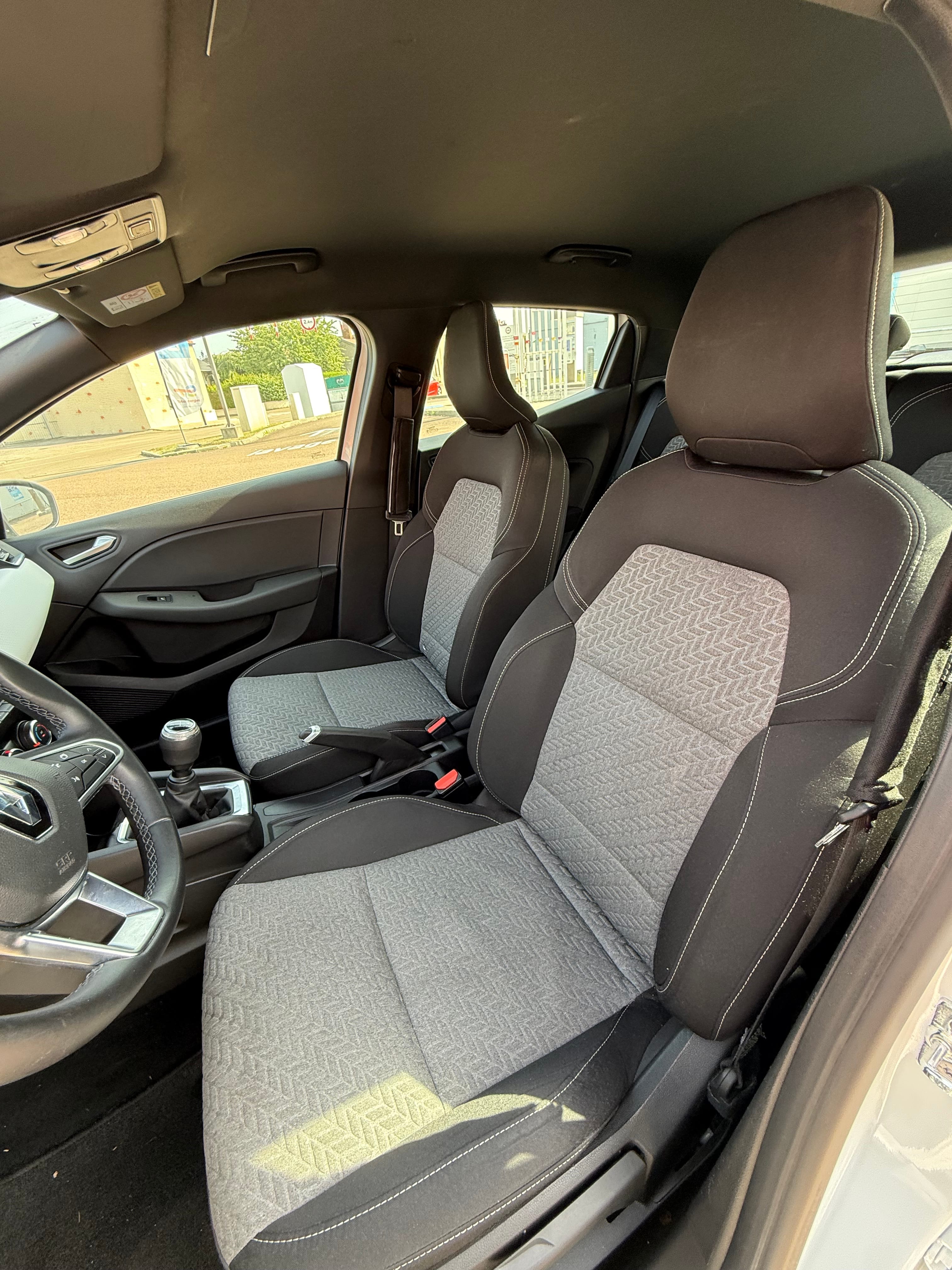 Renault Clio Limited avec Régulateur de vitesse