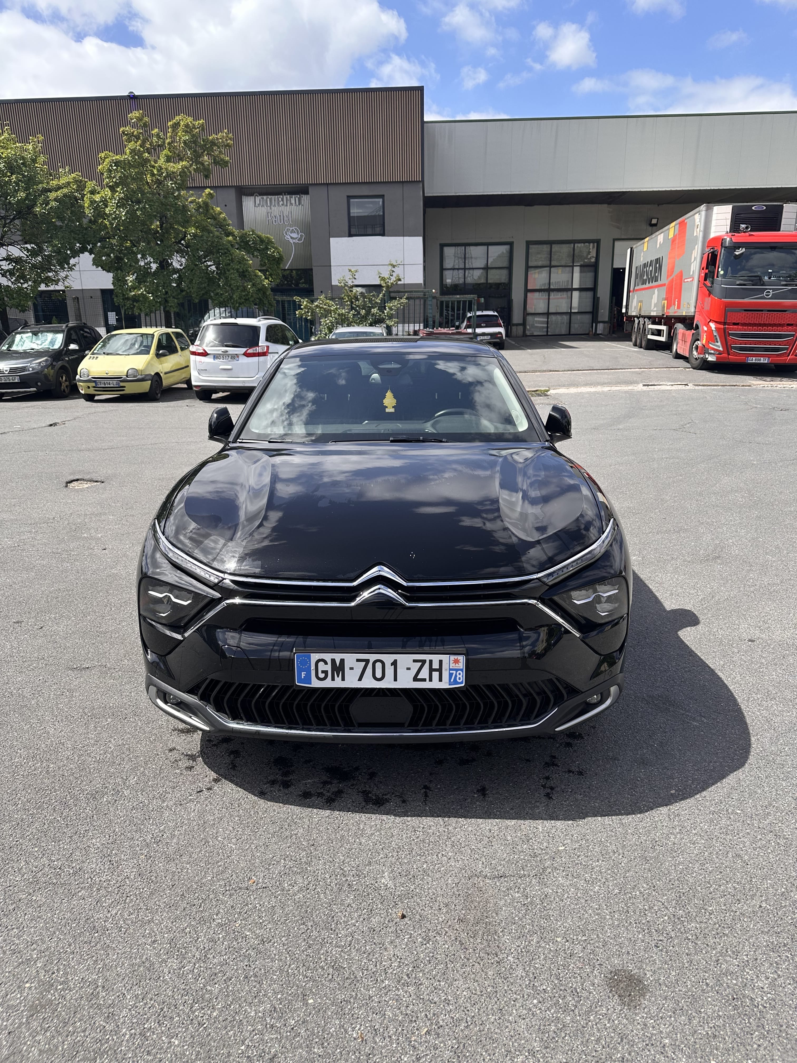Citroen C5 X PureTech 130 EAT8, 2023, Essence 95, automatique