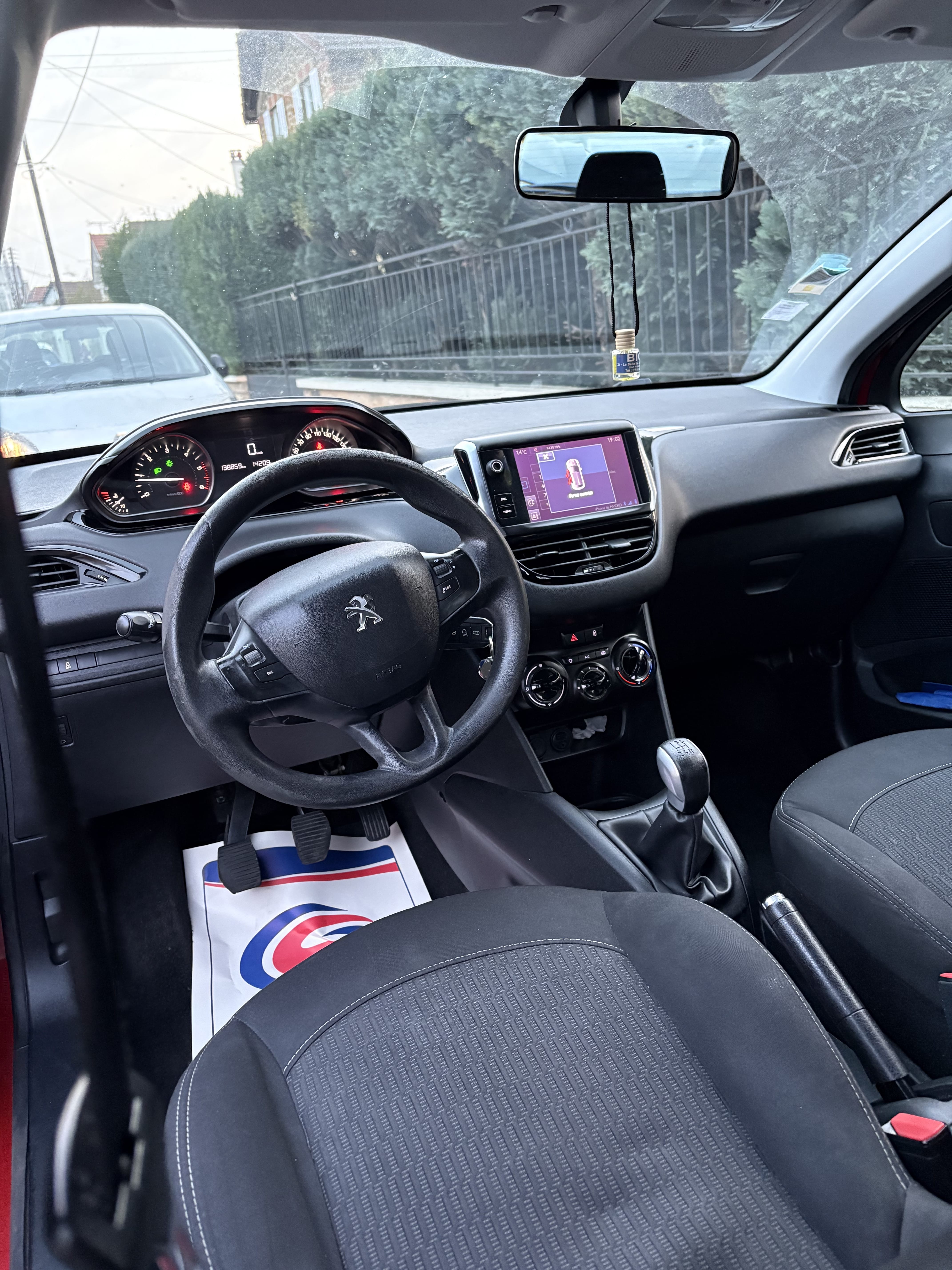 Peugeot 208 avec Climatisation