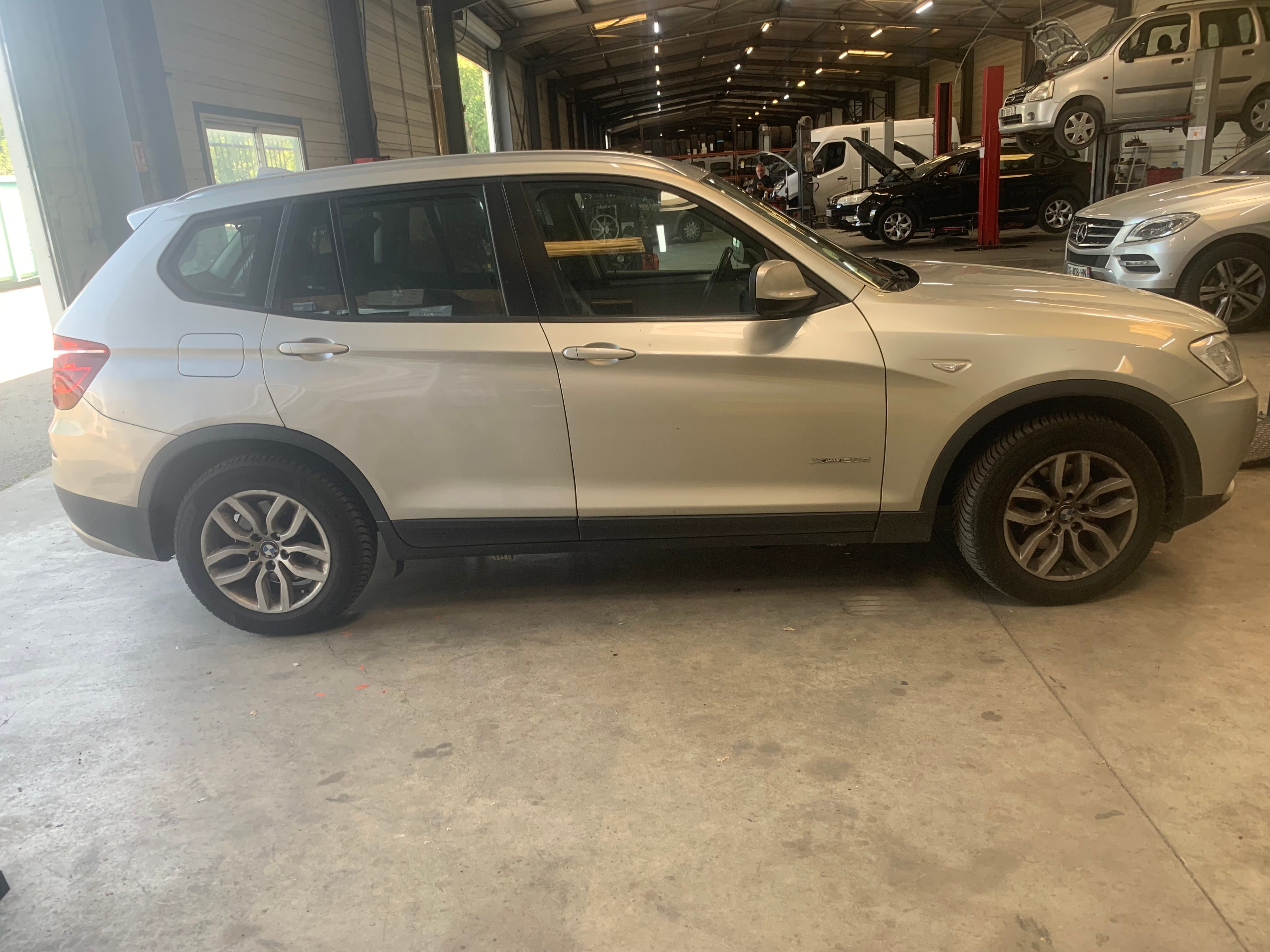BMW X3 xDrive20d avec Climatisation