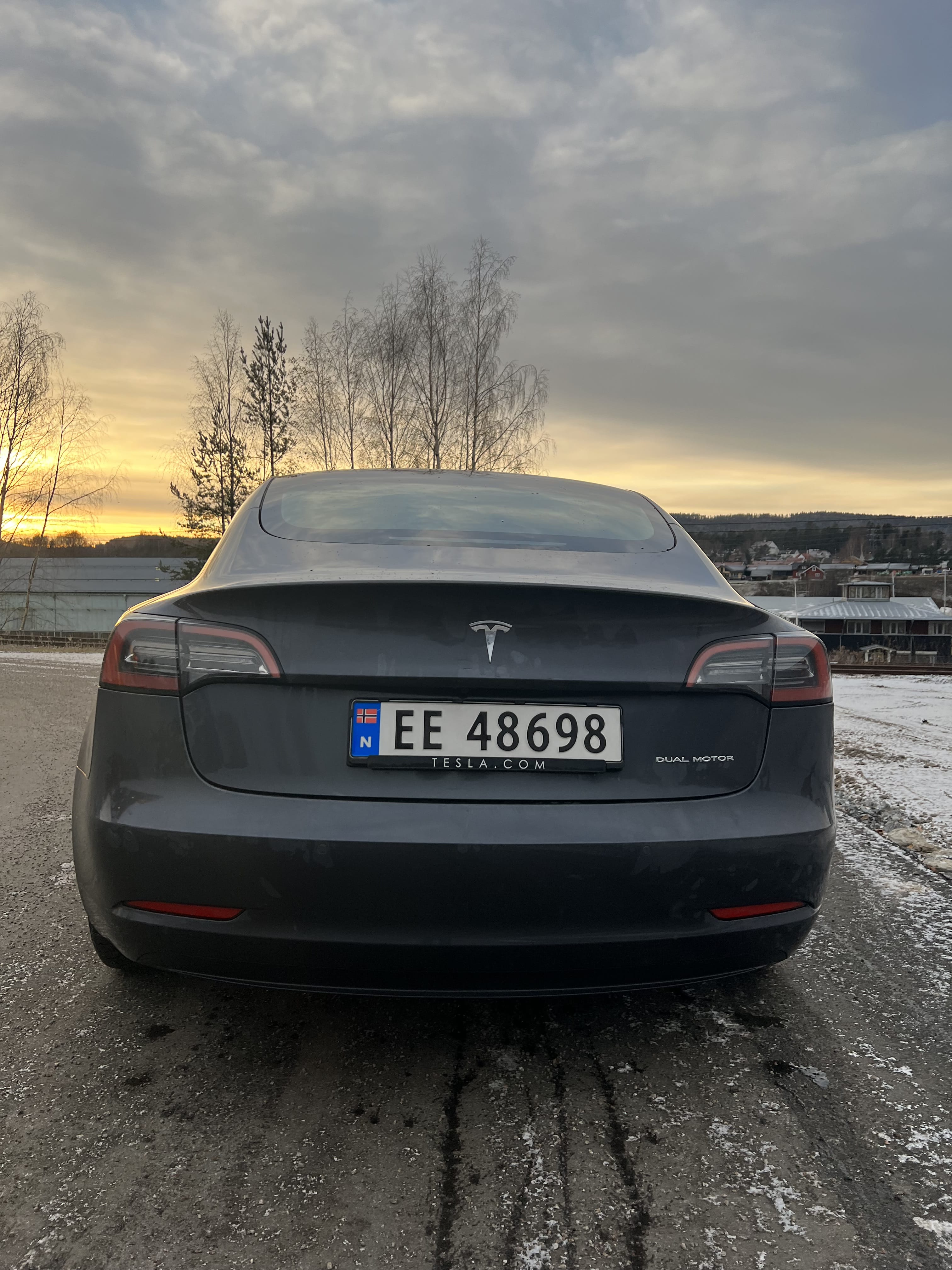 Tesla Model 3 Long Range med GPS