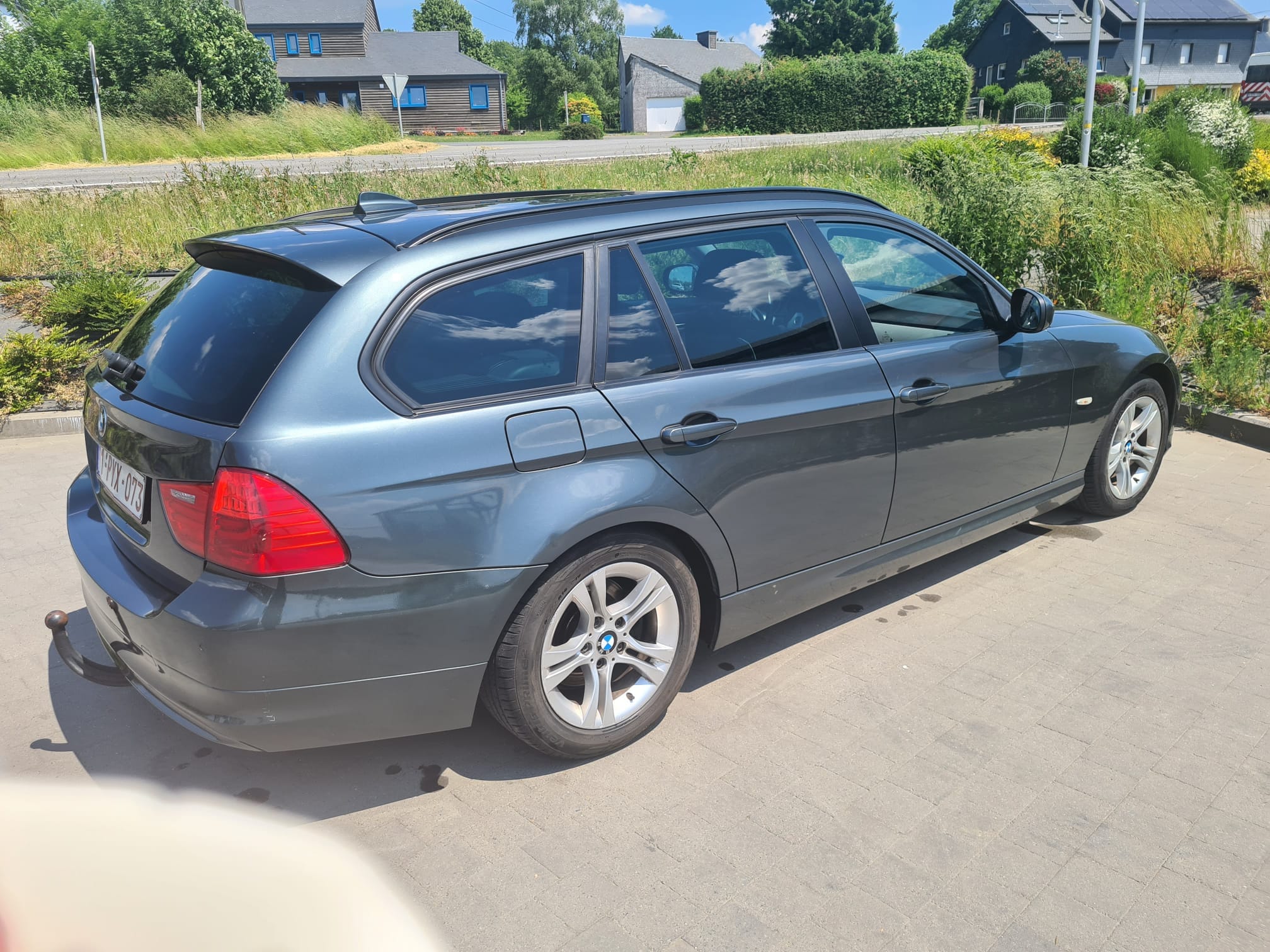 BMW Série 3 318d with Air conditioning
