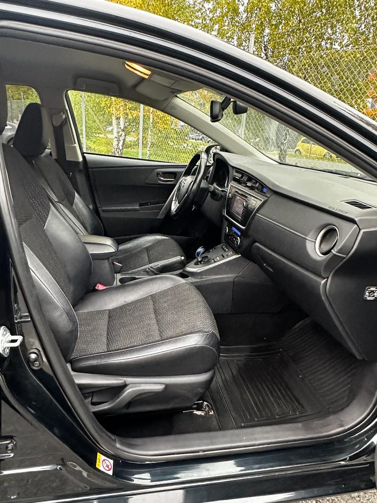 Toyota Auris 1,8 Automat, Bensin, Drivstoffvennlig mit Tempomat