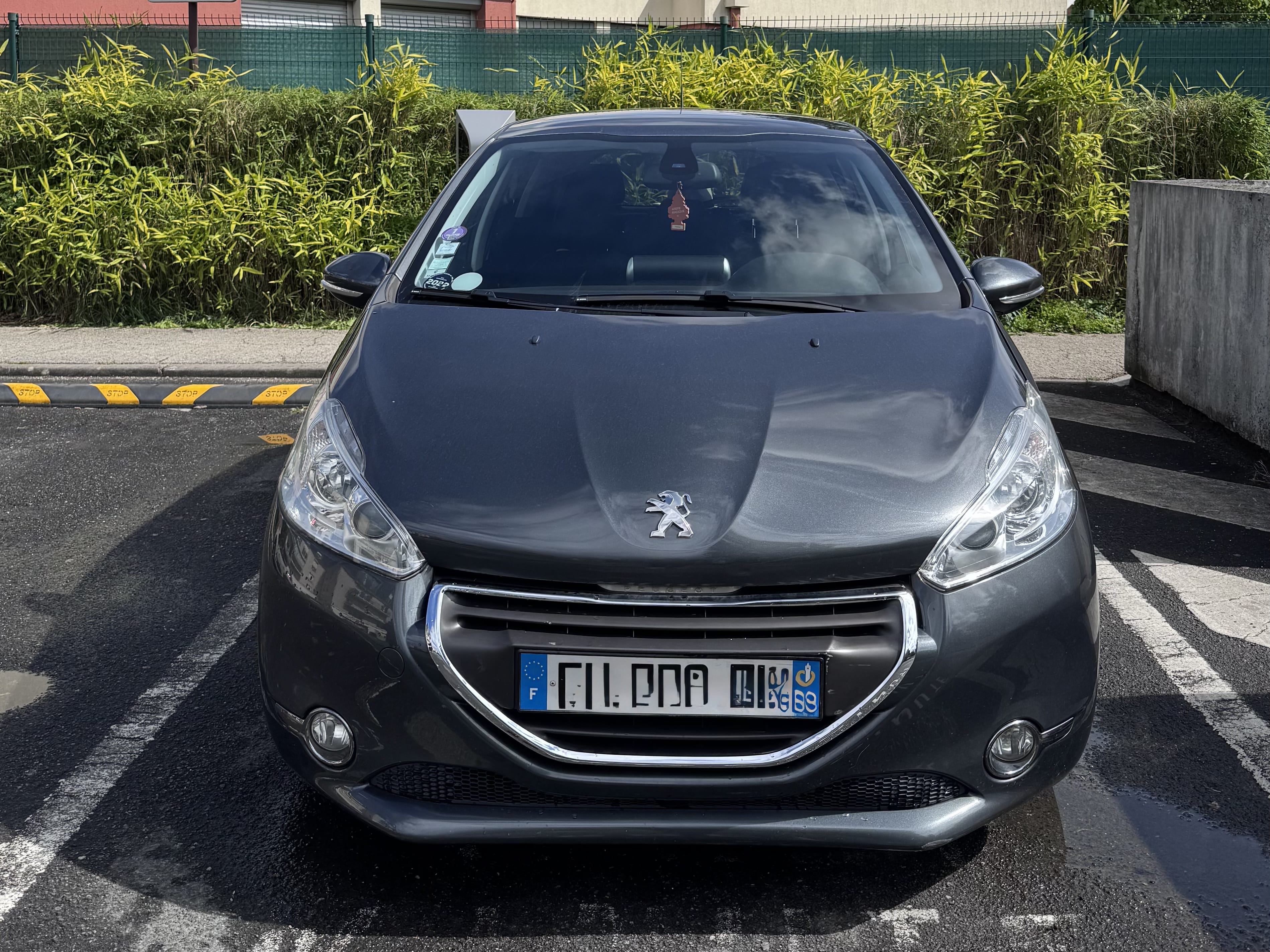 Peugeot 208 avec Climatisation