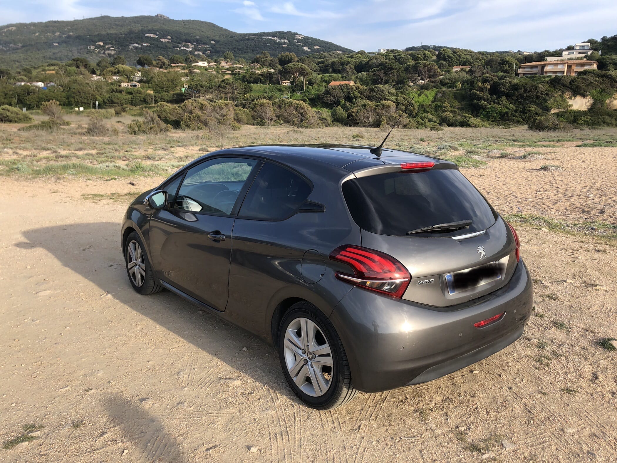 Peugeot 208 avec Climatisation