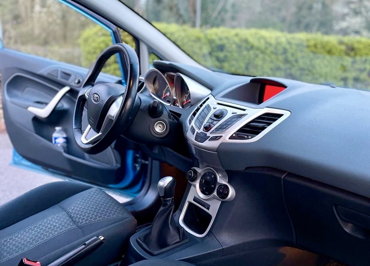 Ford Fiesta mit Autoradio