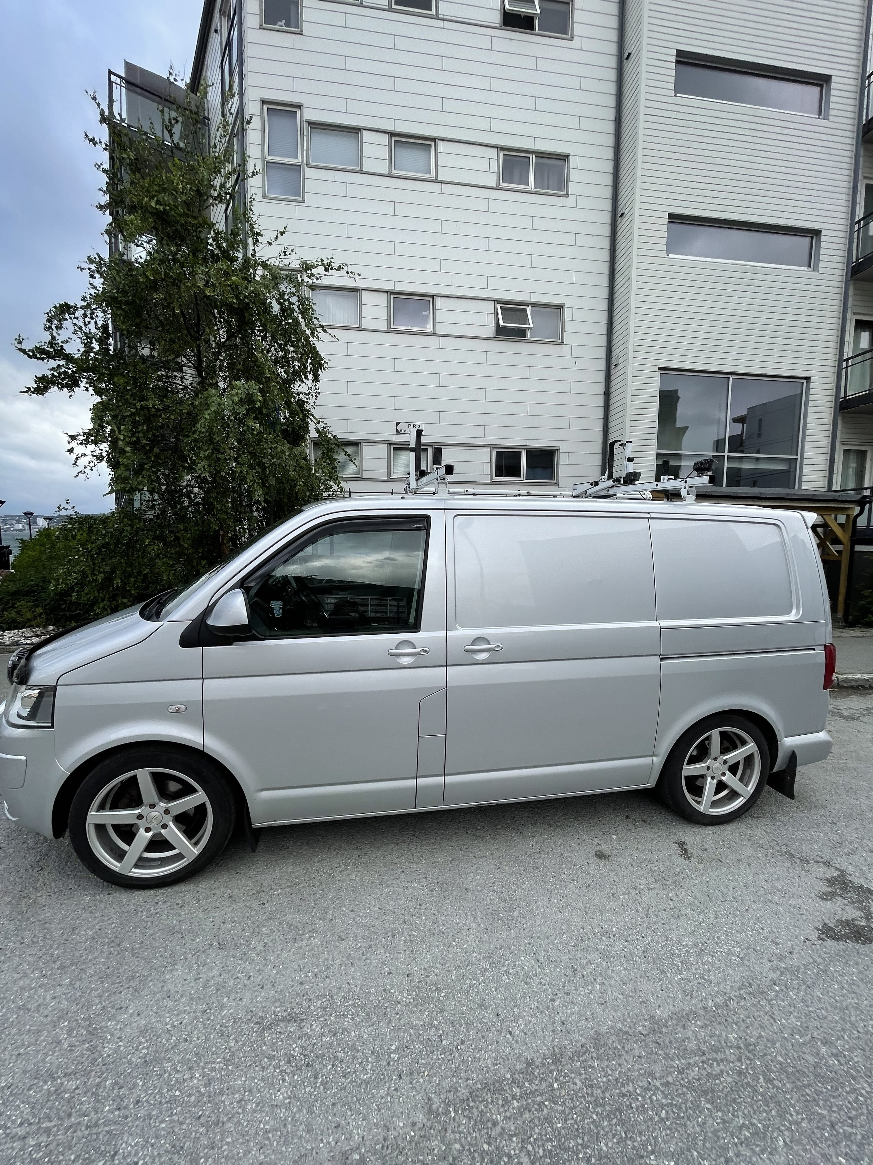 Volkswagen Transporter 2.0 tdi 4x4 met Sneeuwbanden