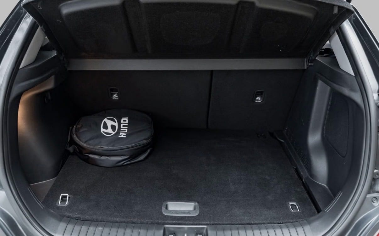 Hyundai Kona Electric Long Range Premium med Cruisekontroll