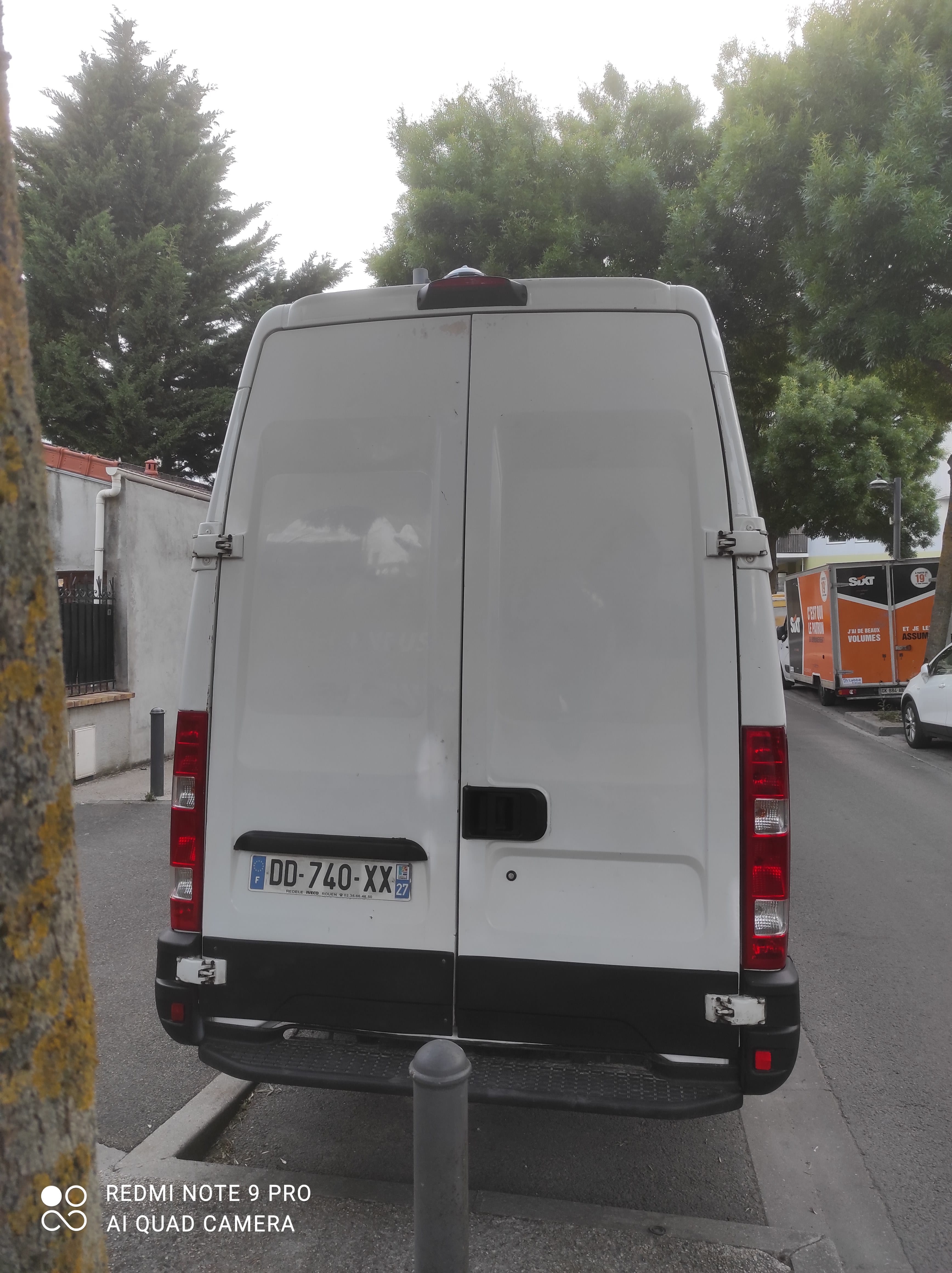 Iveco Daily 35S13 13m3 avec Entrée audio / iPod