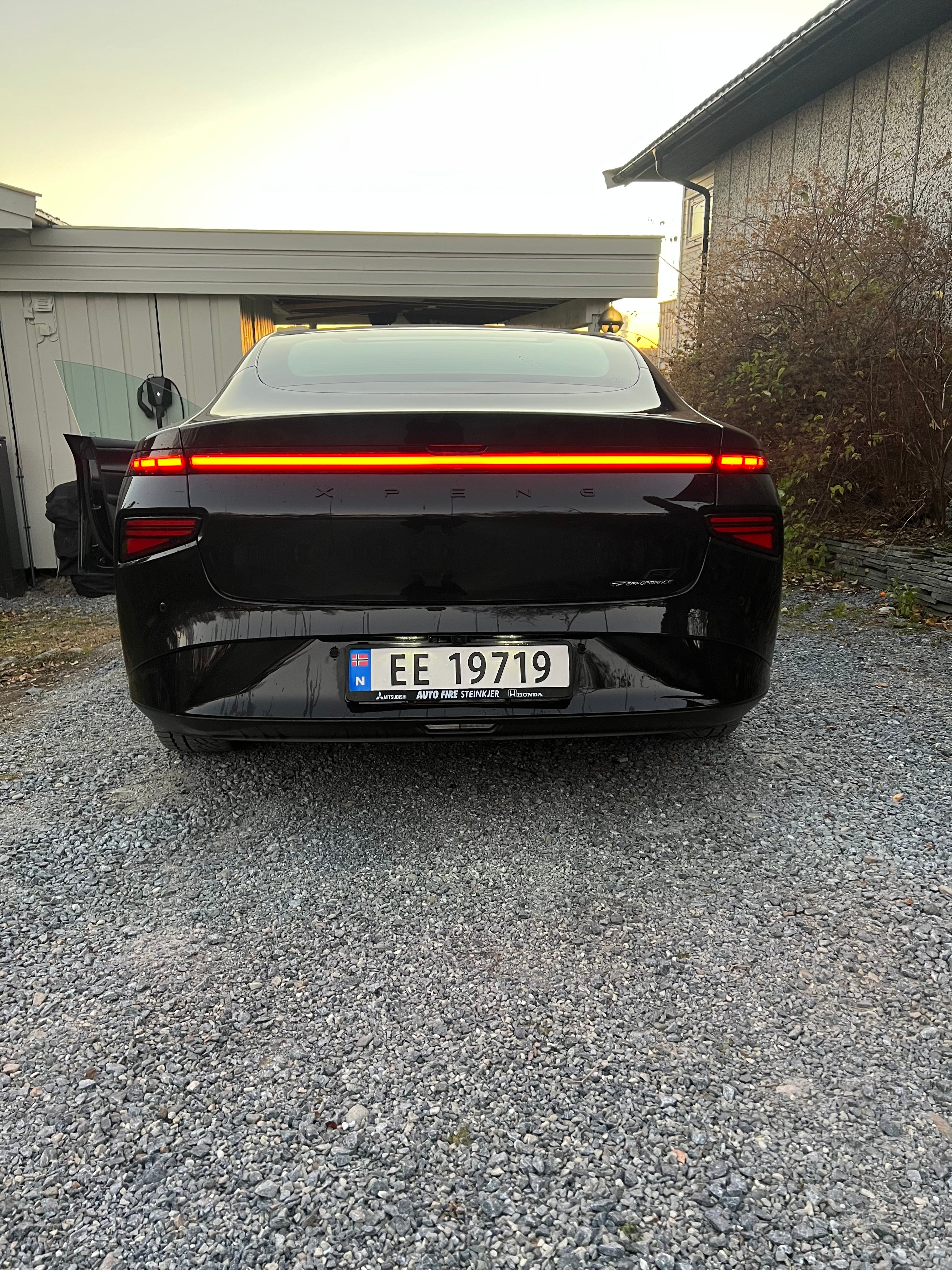 Xpeng P7 80 kWh 470 km high performance med GPS
