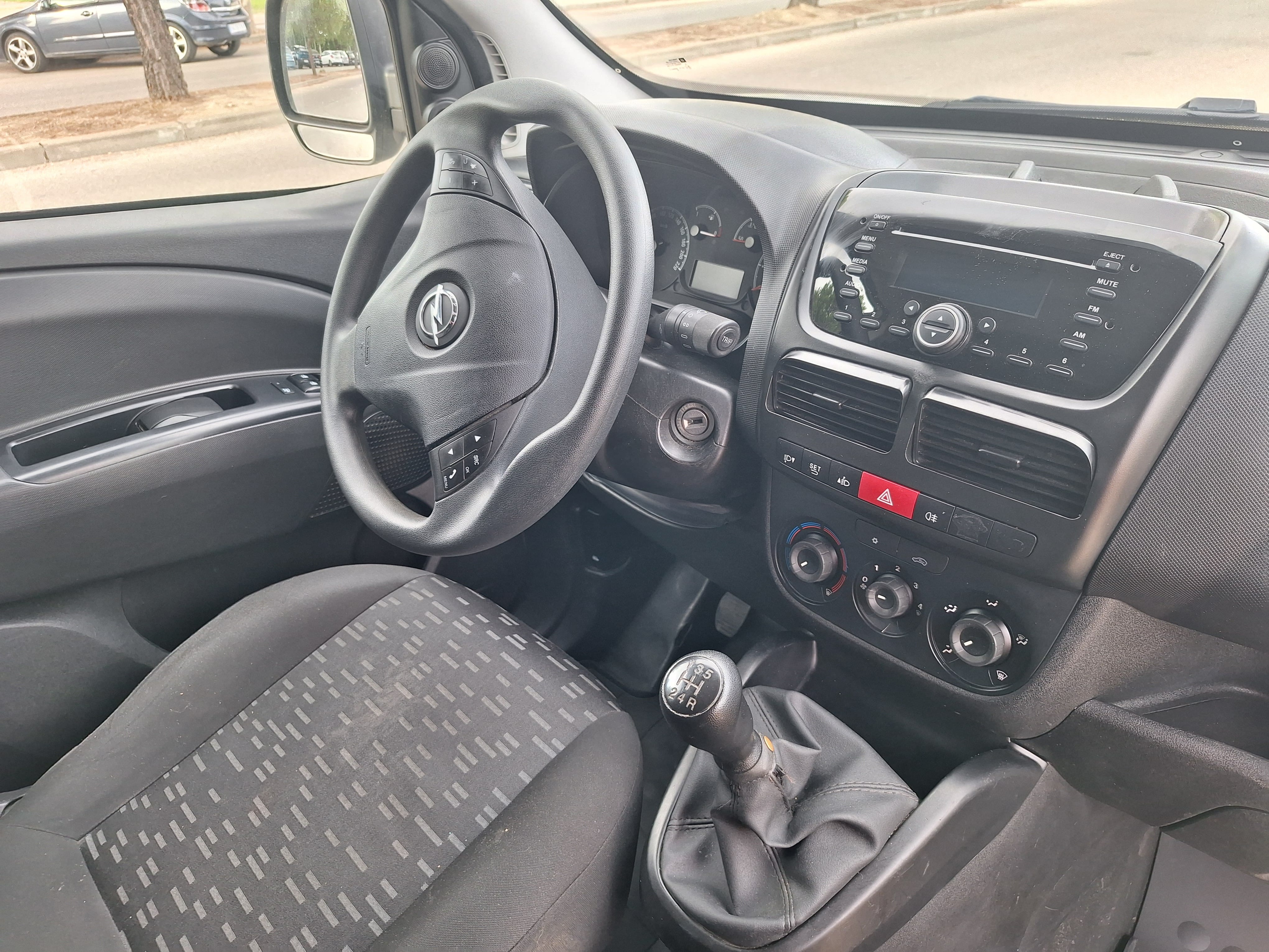 Opel Combo con Audio Bluetooth
