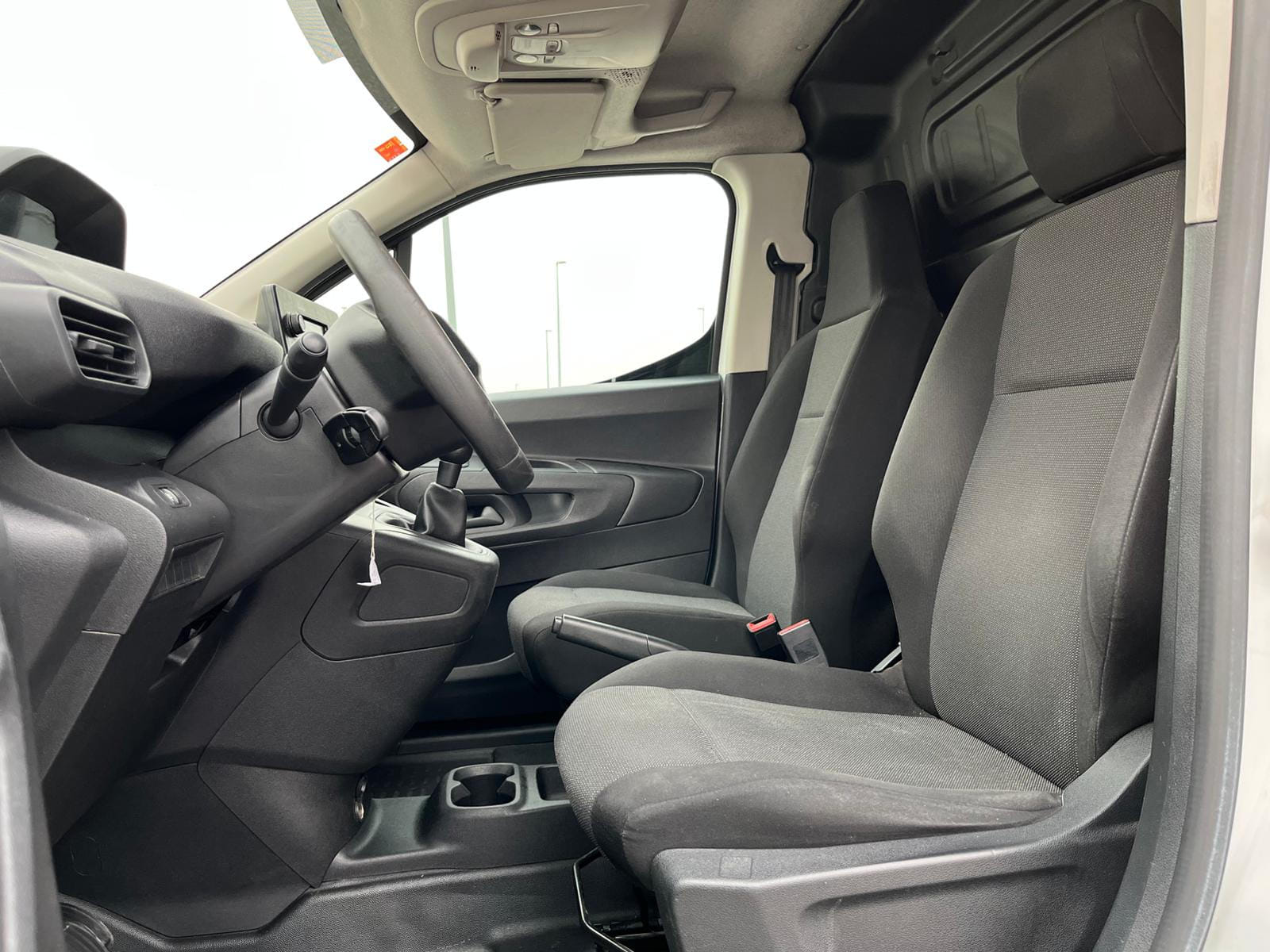 Peugeot Partner 1.5 HDI con Radio 