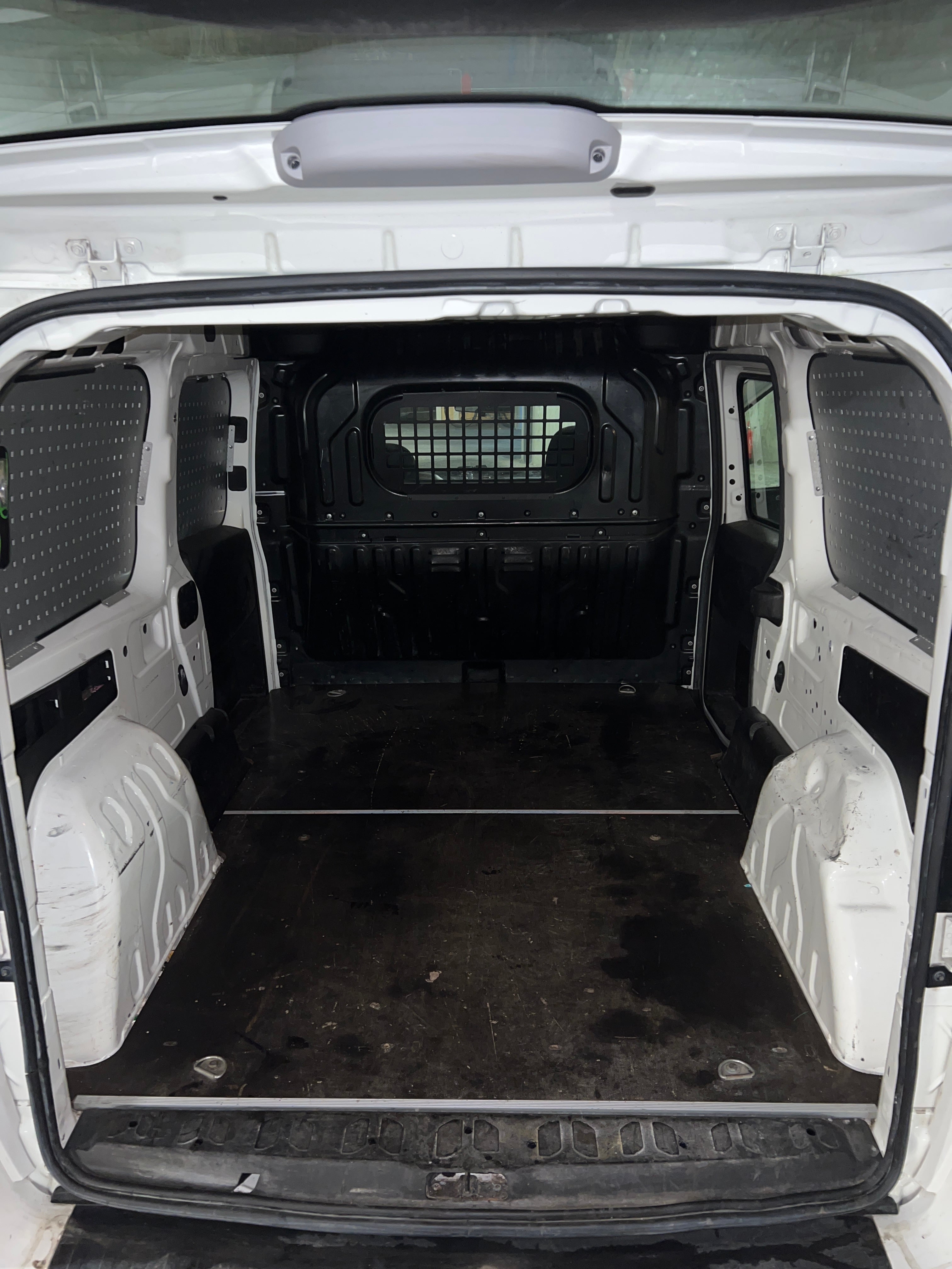 Fiat Doblo Cargo med Bluetooth audio