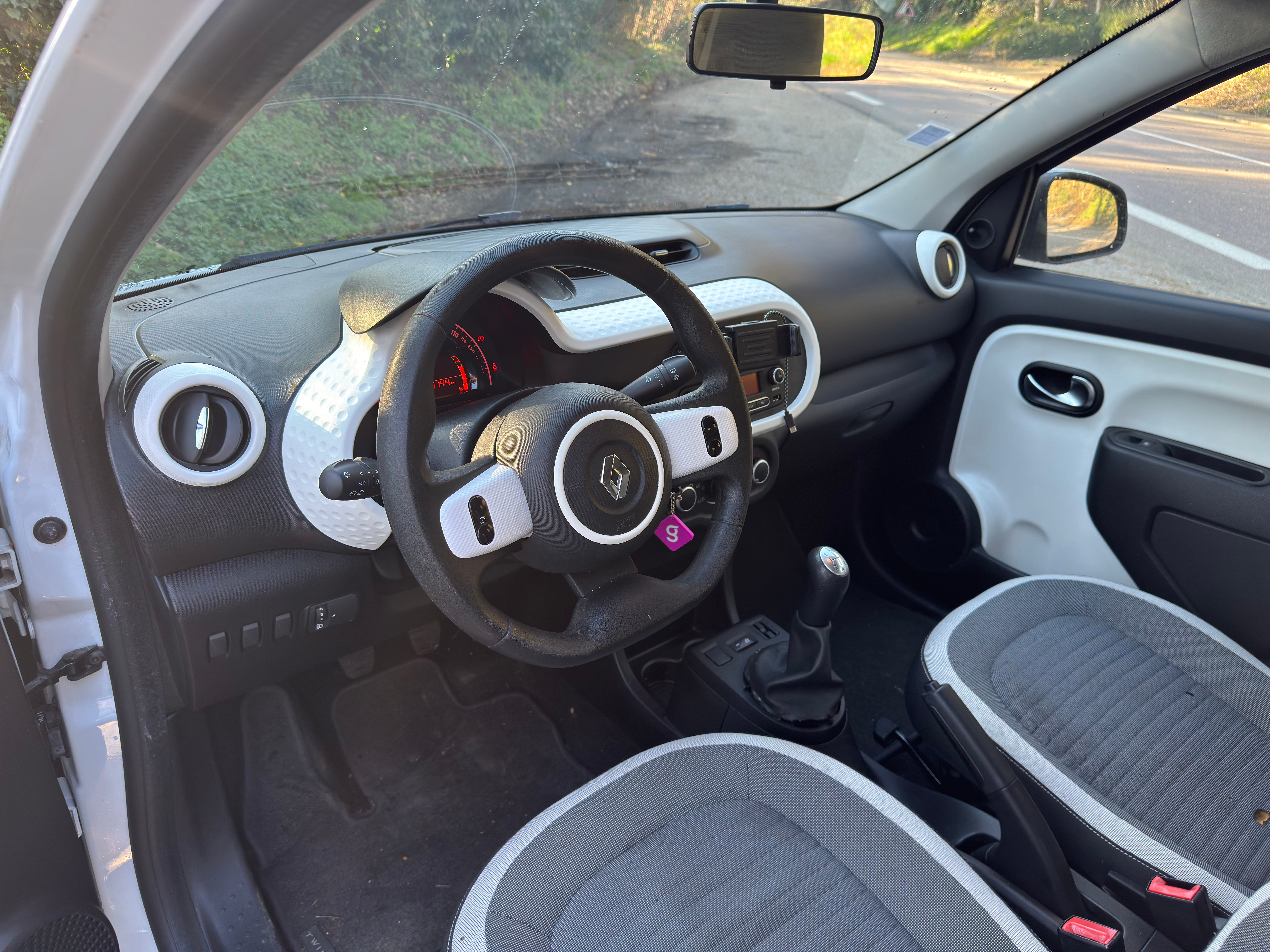 Renault Twingo III avec Audio Bluetooth