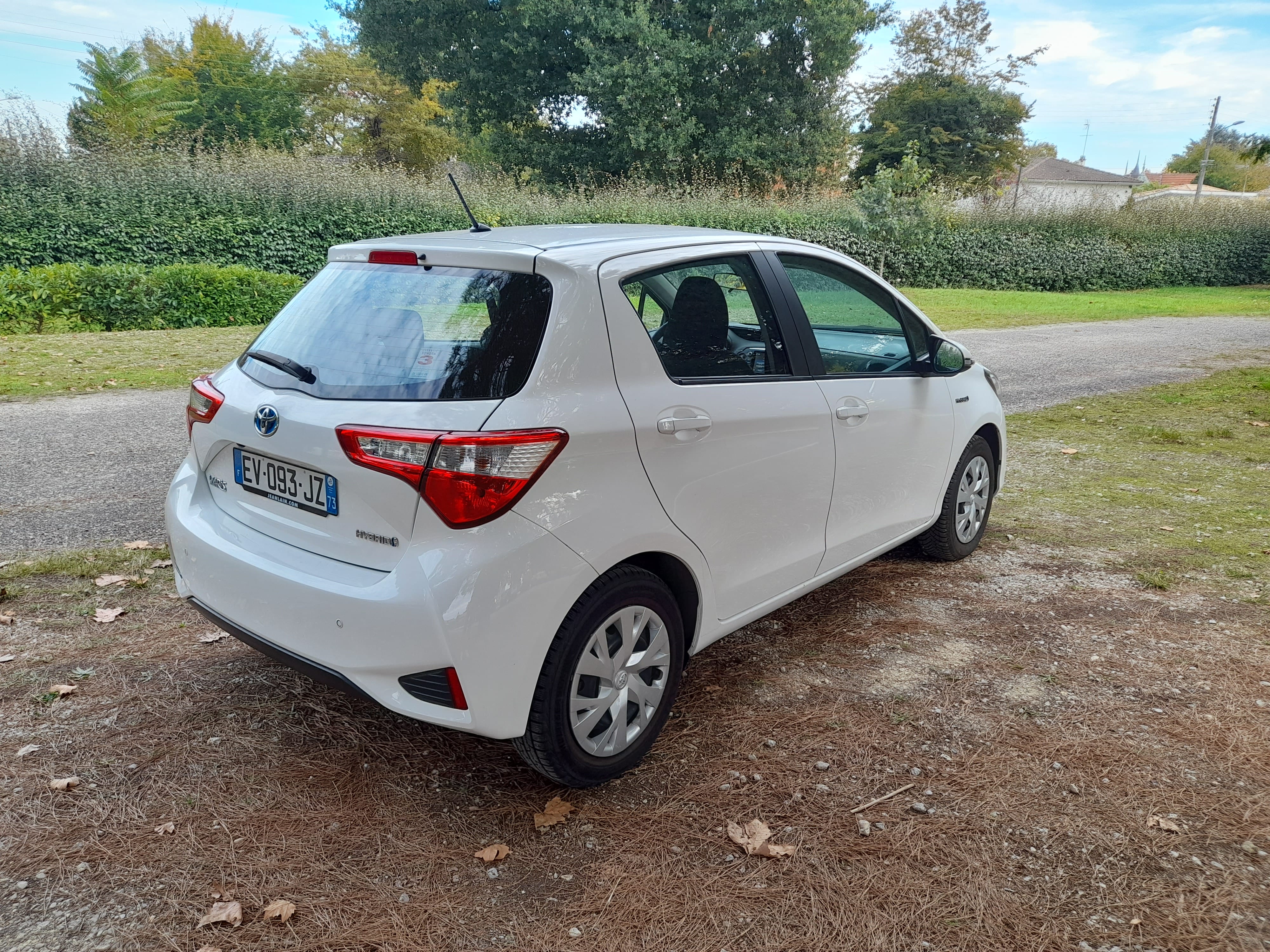 Toyota Yaris Hybride avec Climatisation