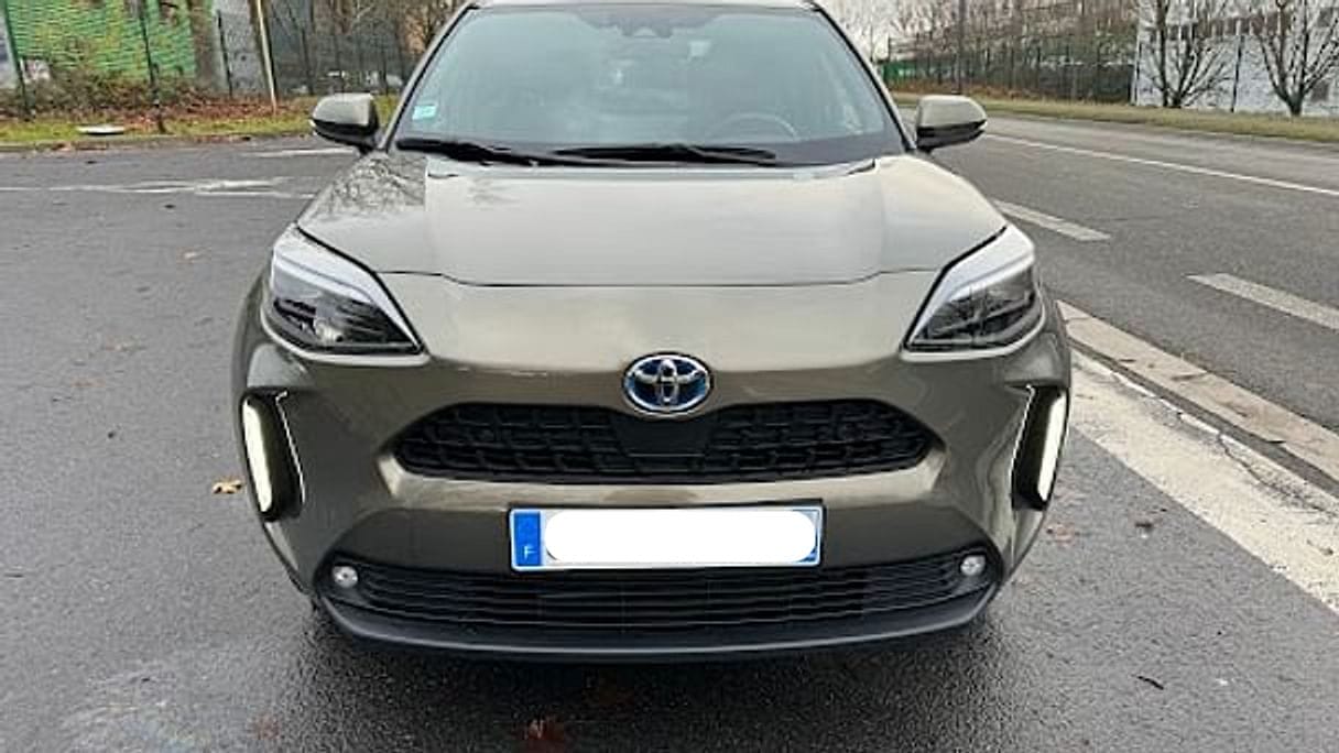 Toyota Yaris Cross Hybrid, 2022, Essence 95 / Électrique (hybride), automatique