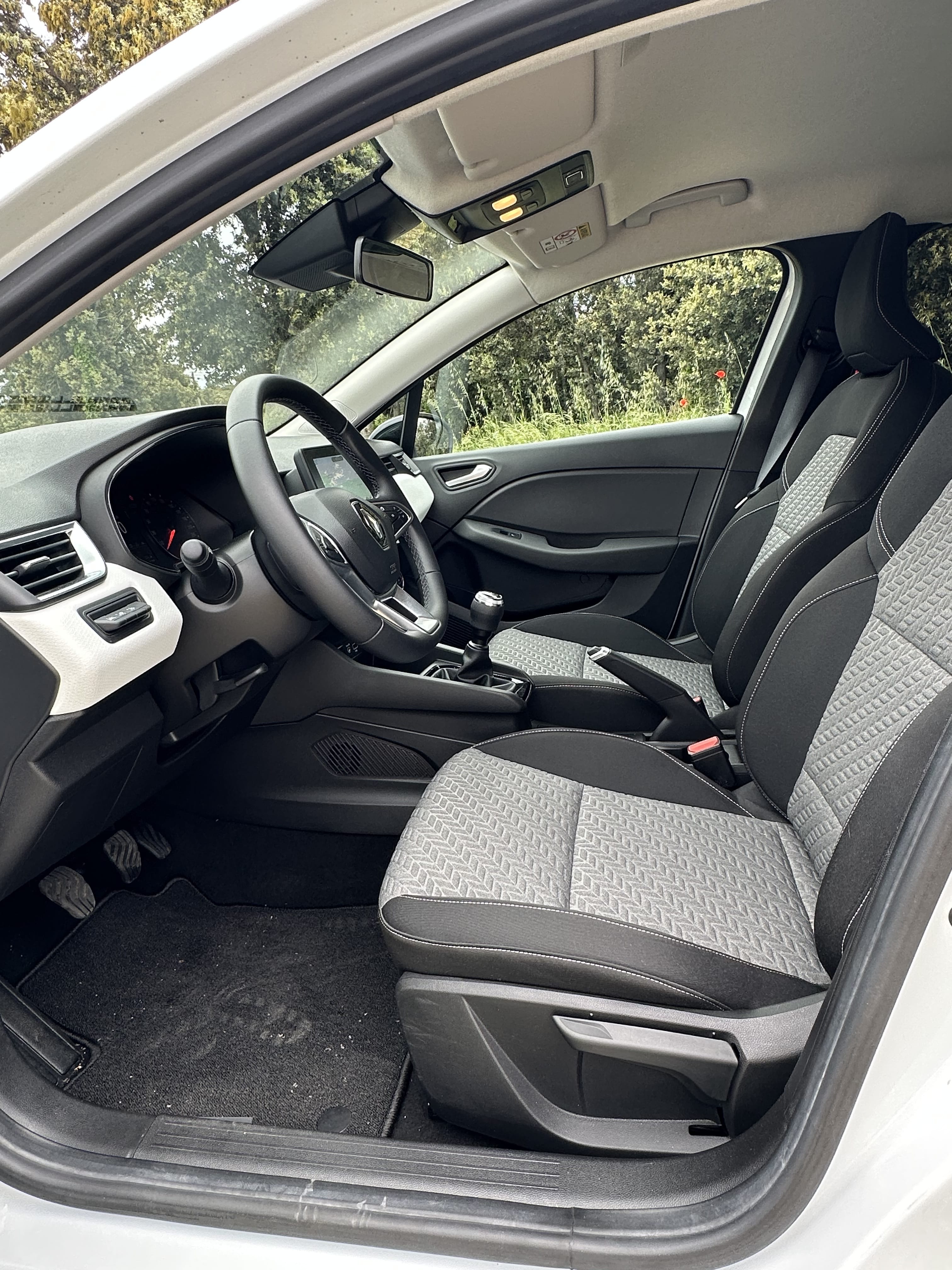 Renault Clio avec Entrée audio / iPod