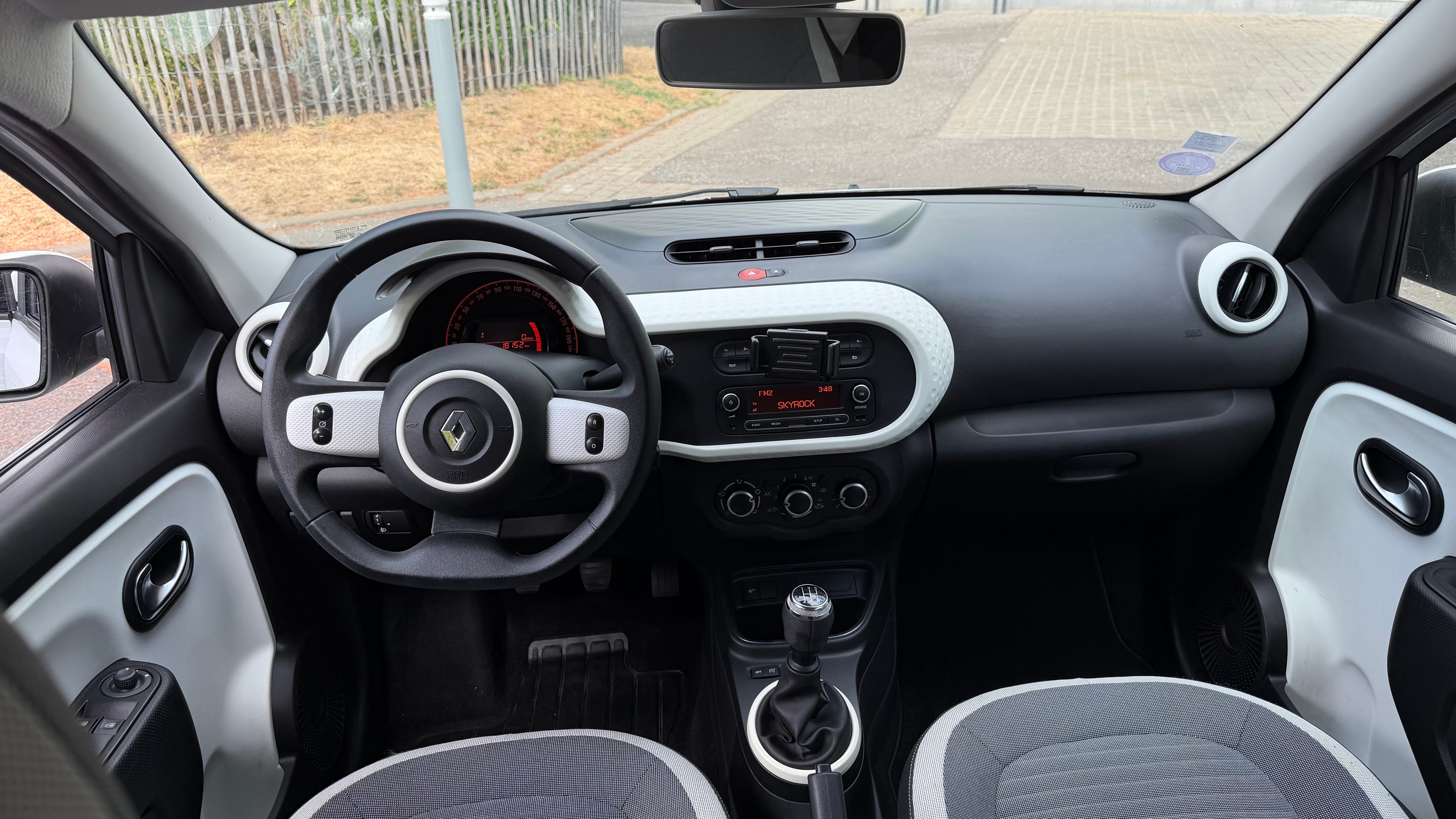 Renault Twingo III avec Audio Bluetooth