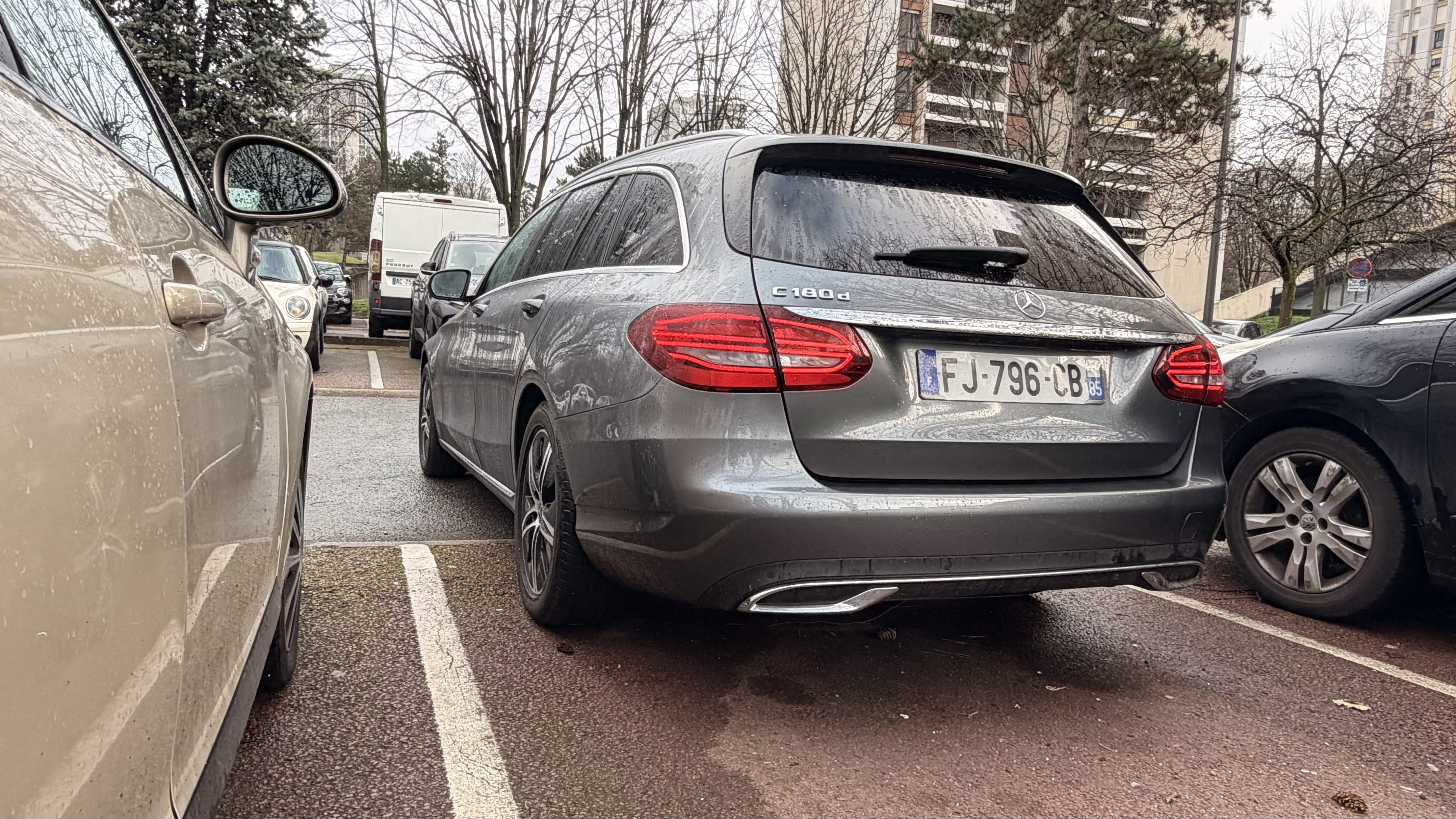 Mercedes-Benz Classe C avec Climatisation