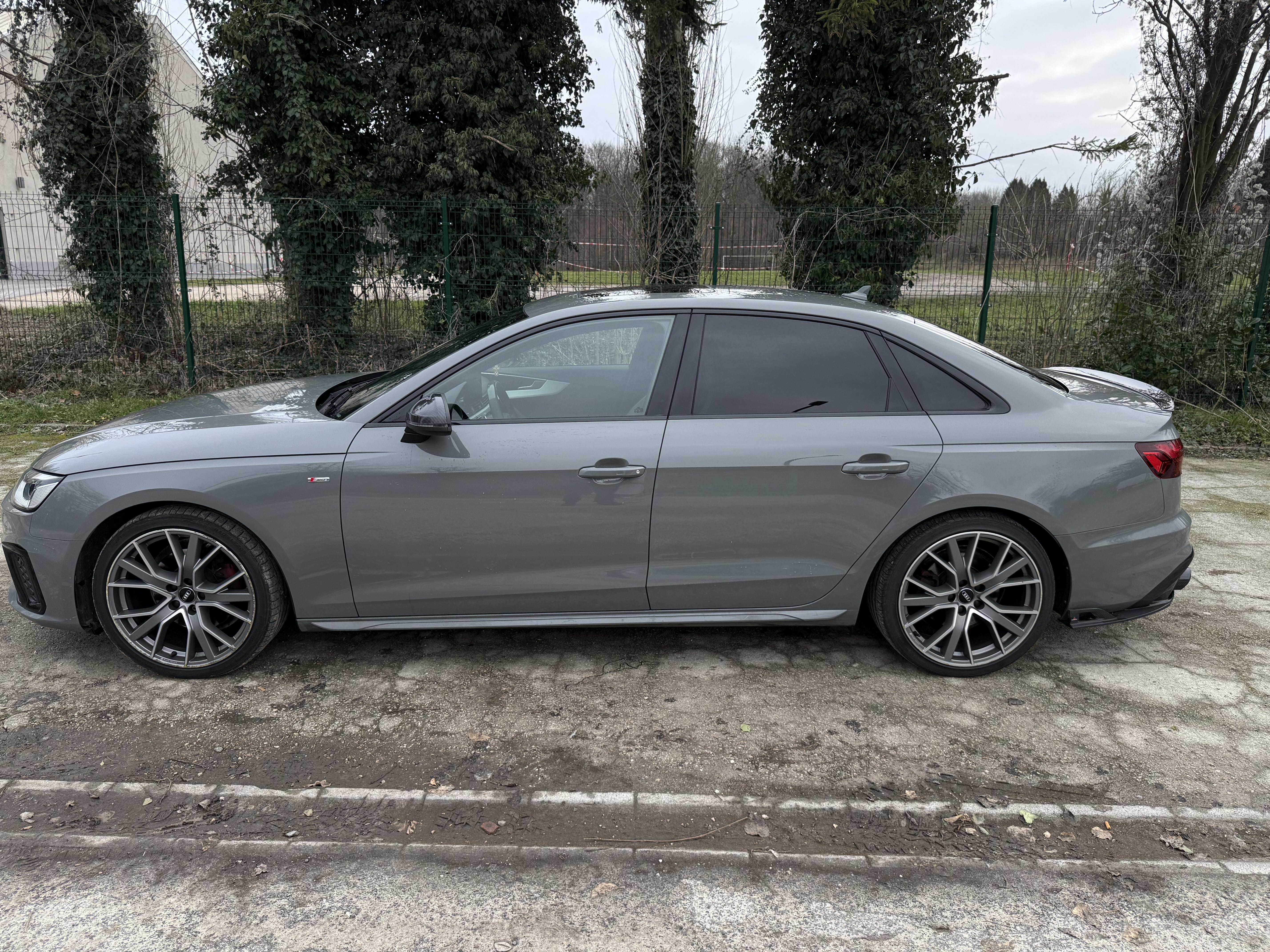 Audi A4 2.0T Premium met Airco
