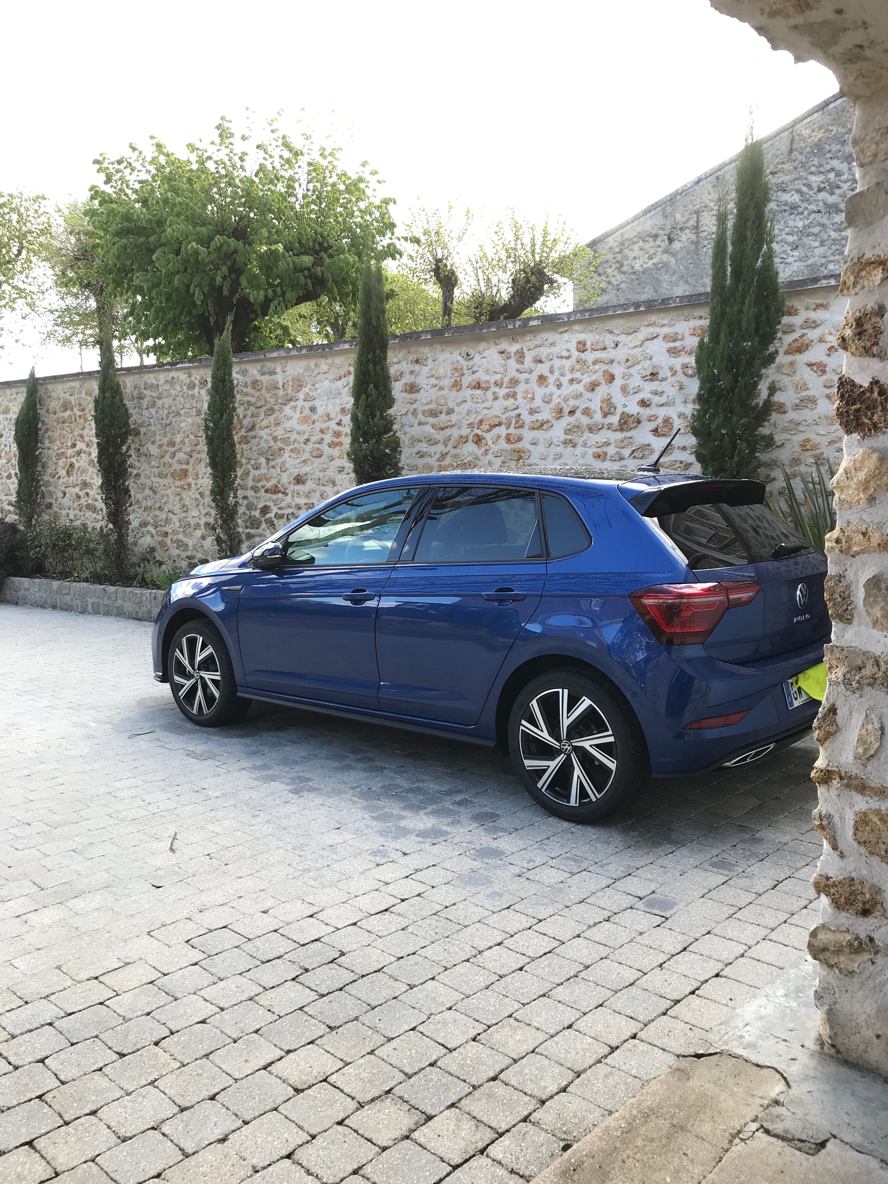 Volkswagen Polo R-Line avec Audio Bluetooth
