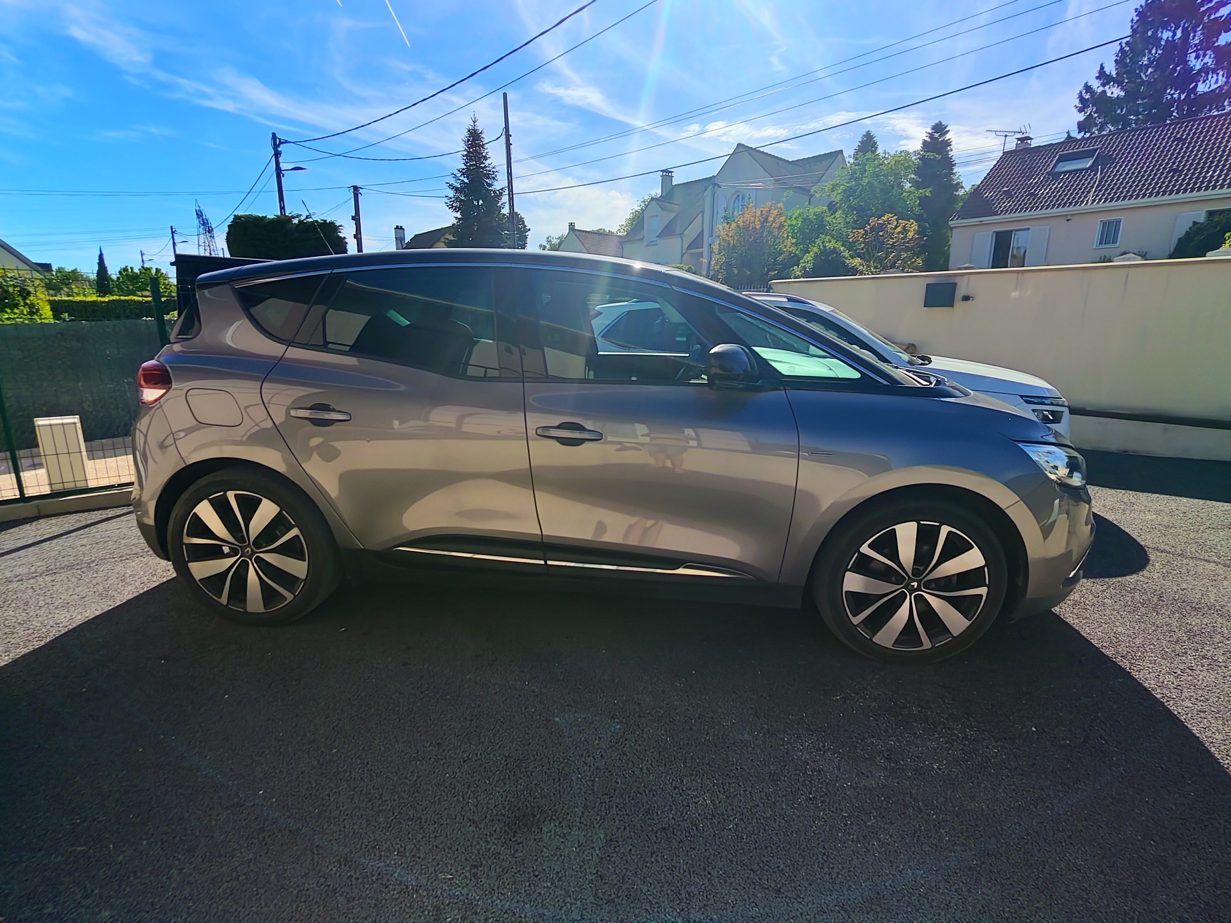 Renault Scenic avec Climatisation