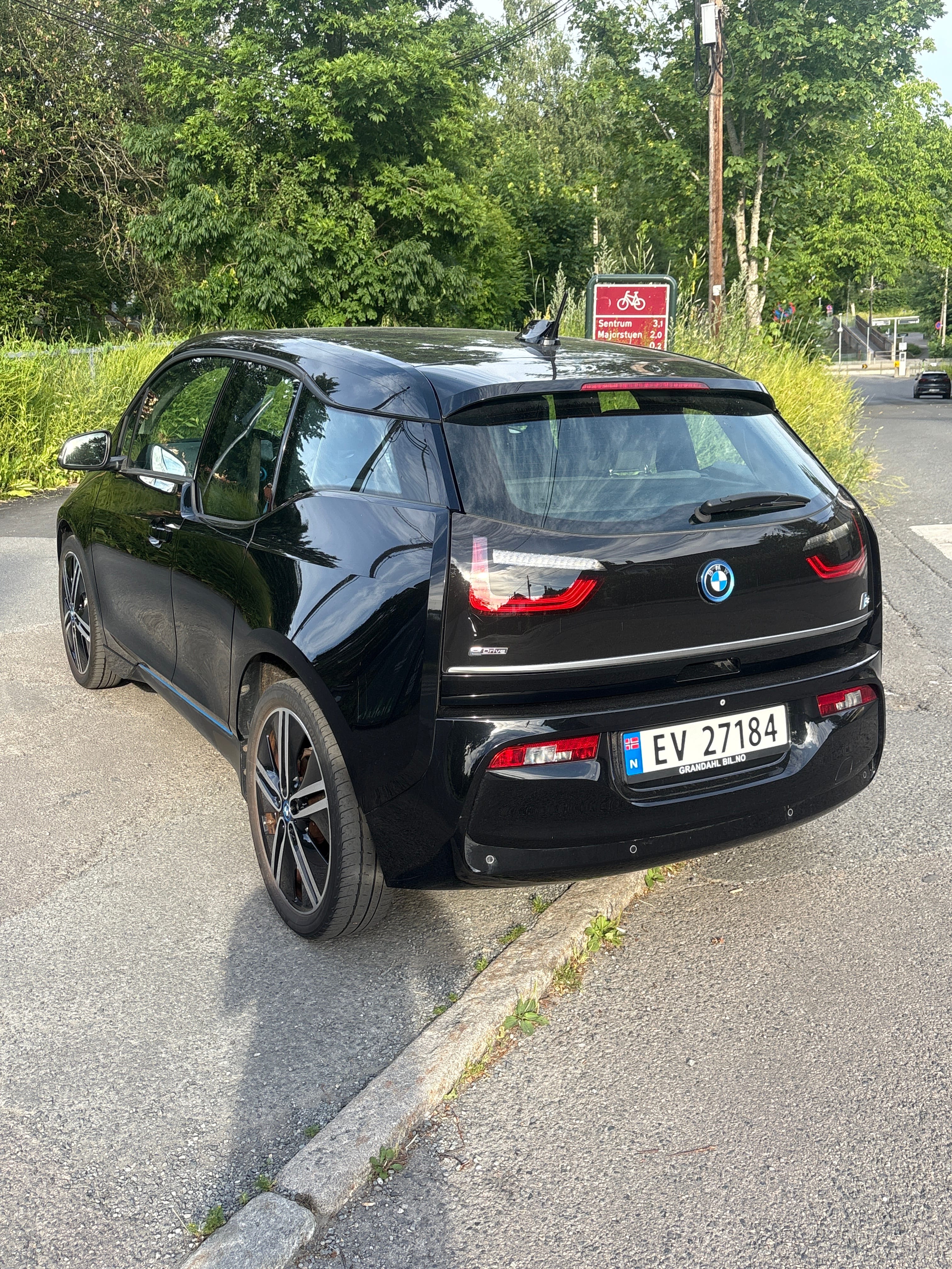 BMW i3 med Ryggekamera