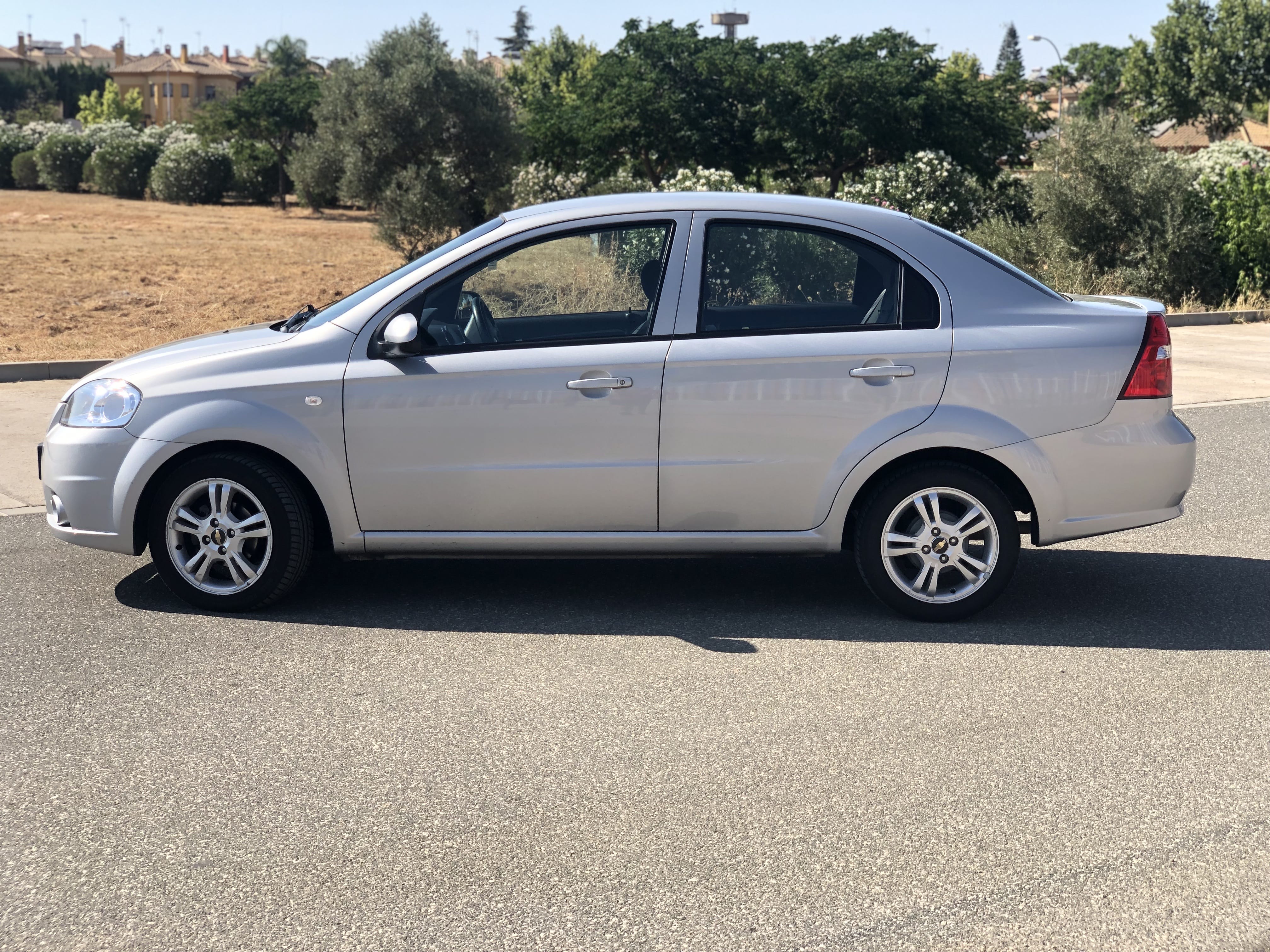 Chevrolet Aveo Berlina con Aire acondicionado