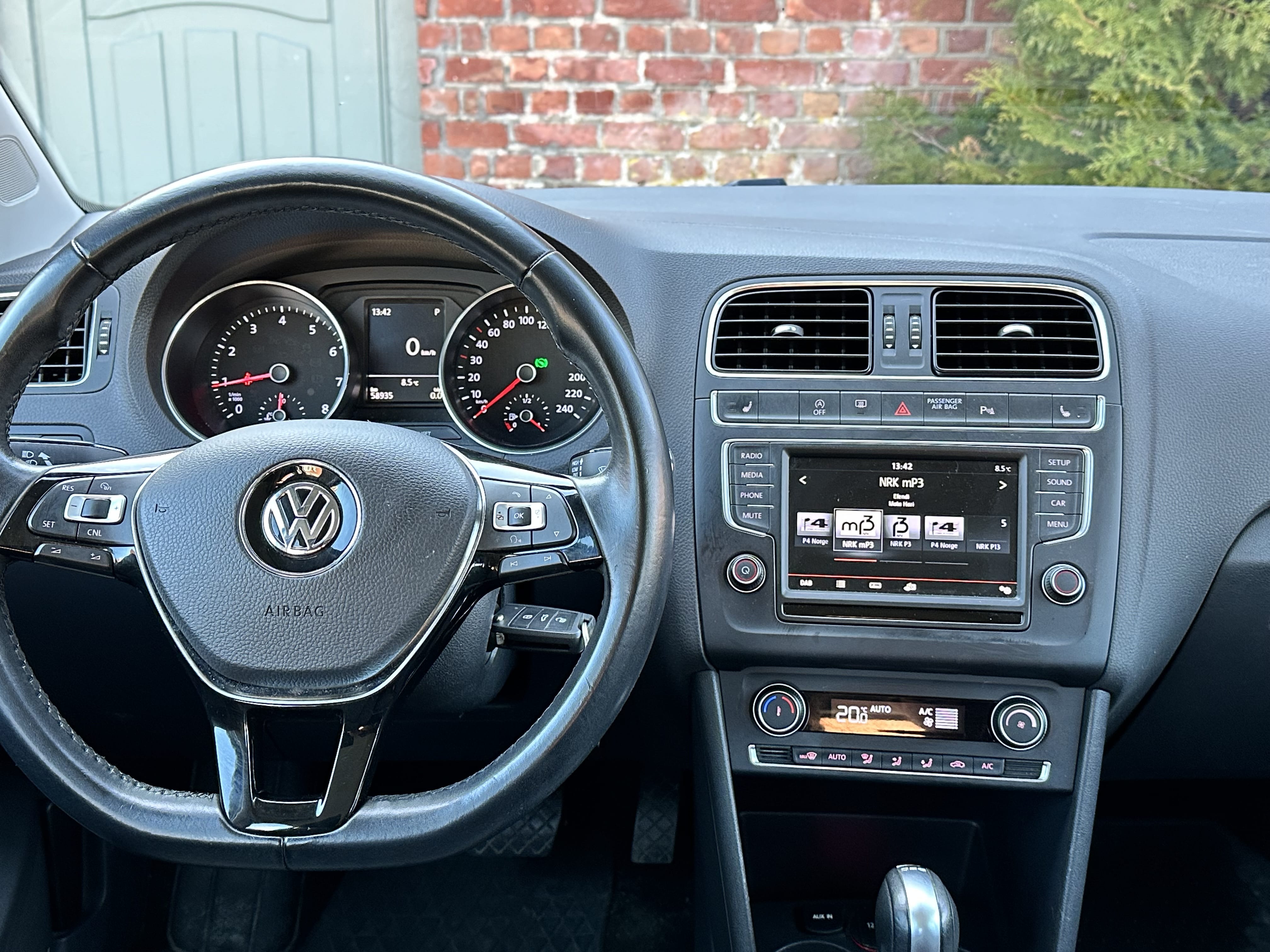 Volkswagen Polo 1,4 med Bluetooth audio