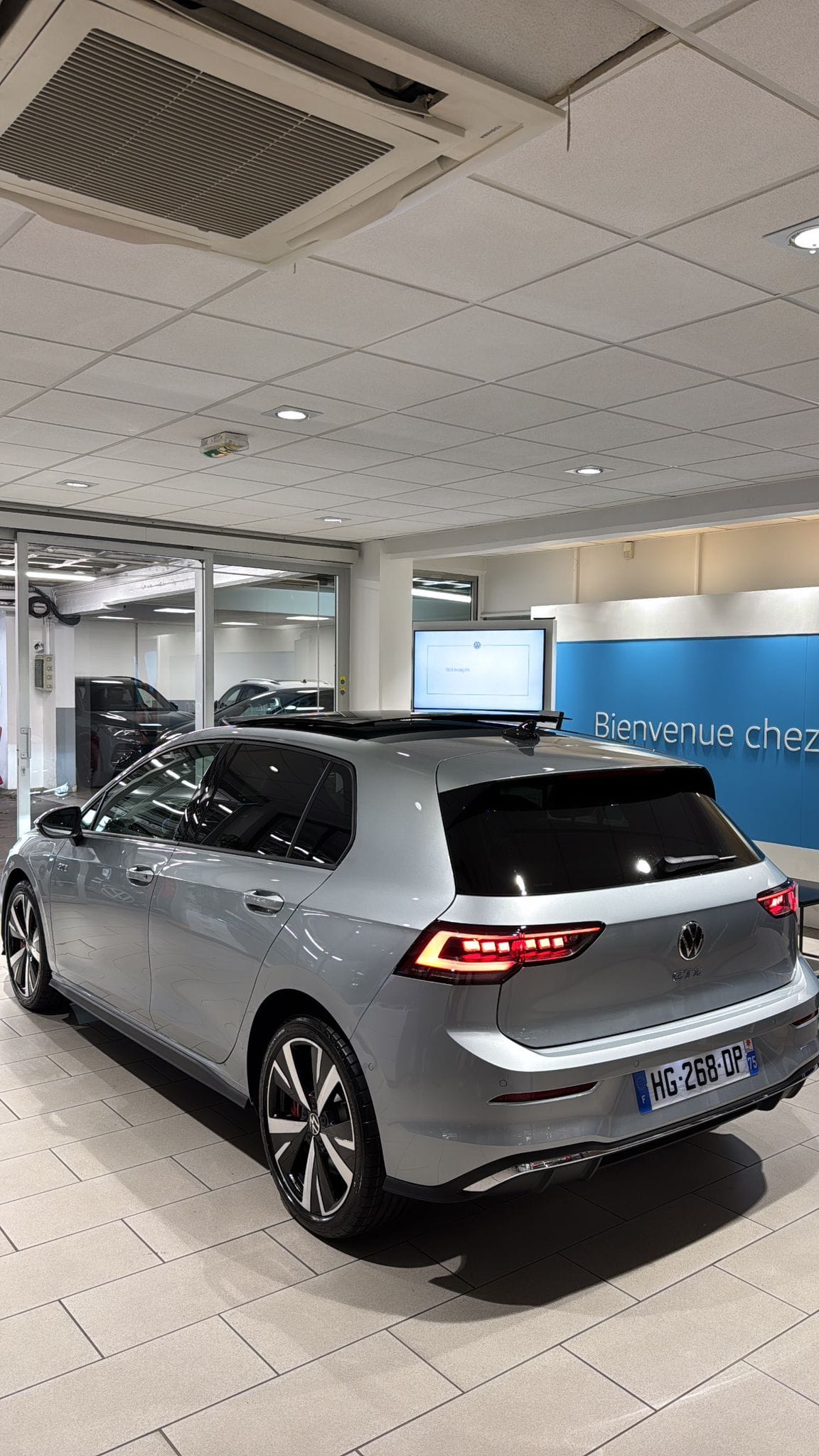Volkswagen Golf GTE 2025 avec GPS