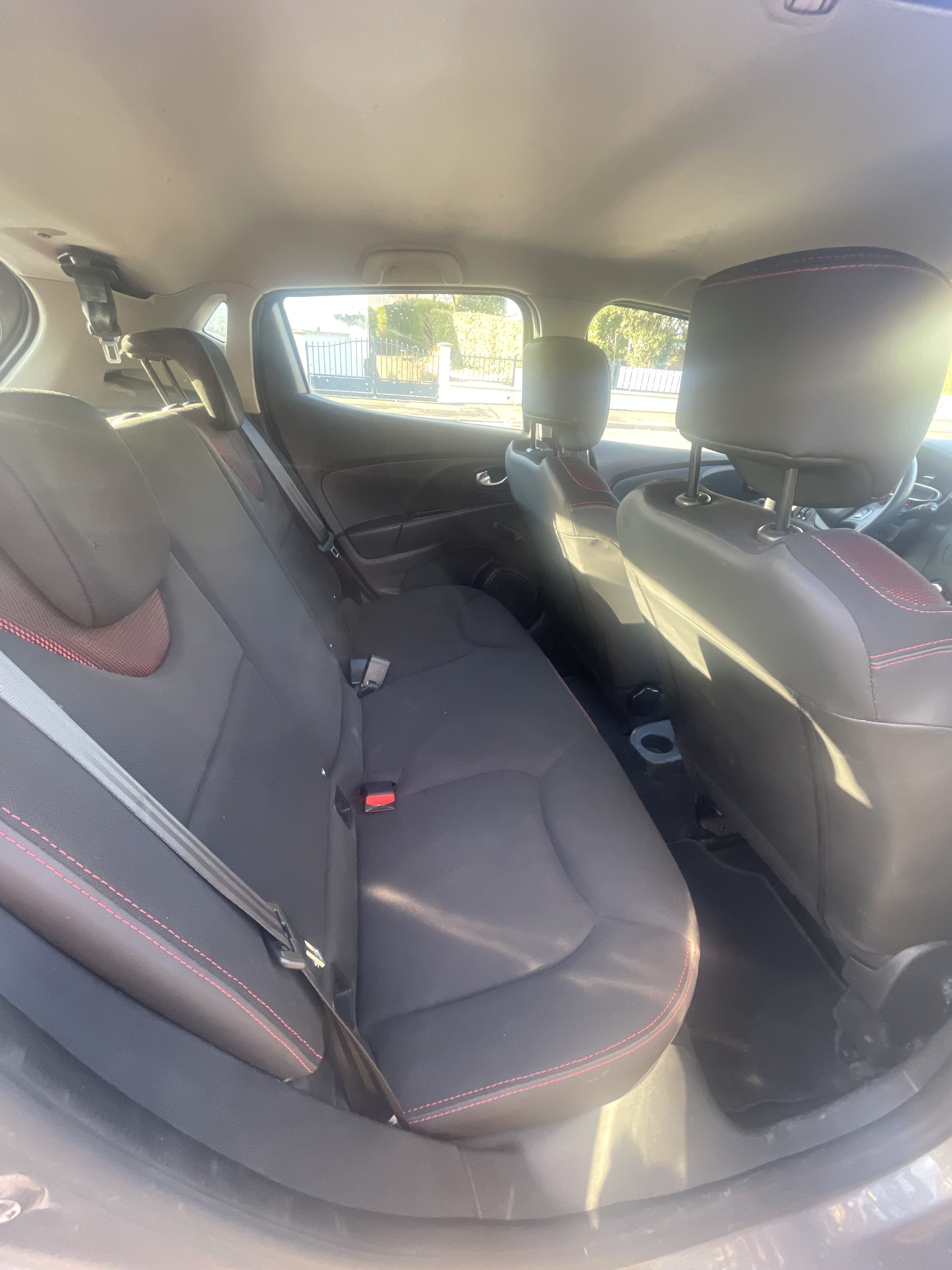 Renault Clio IV Zen 1.2 16V 75