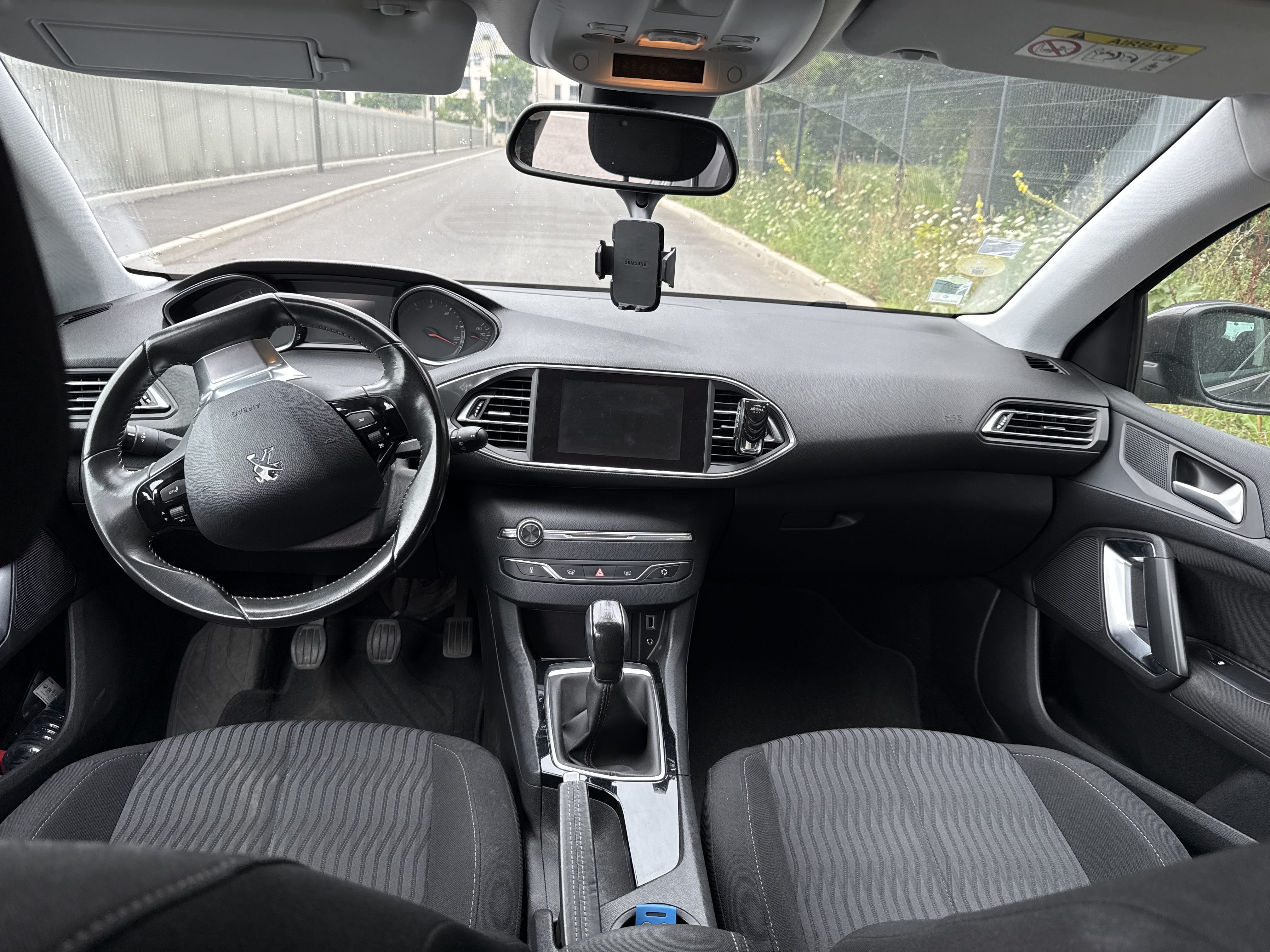 Peugeot 308 avec GPS