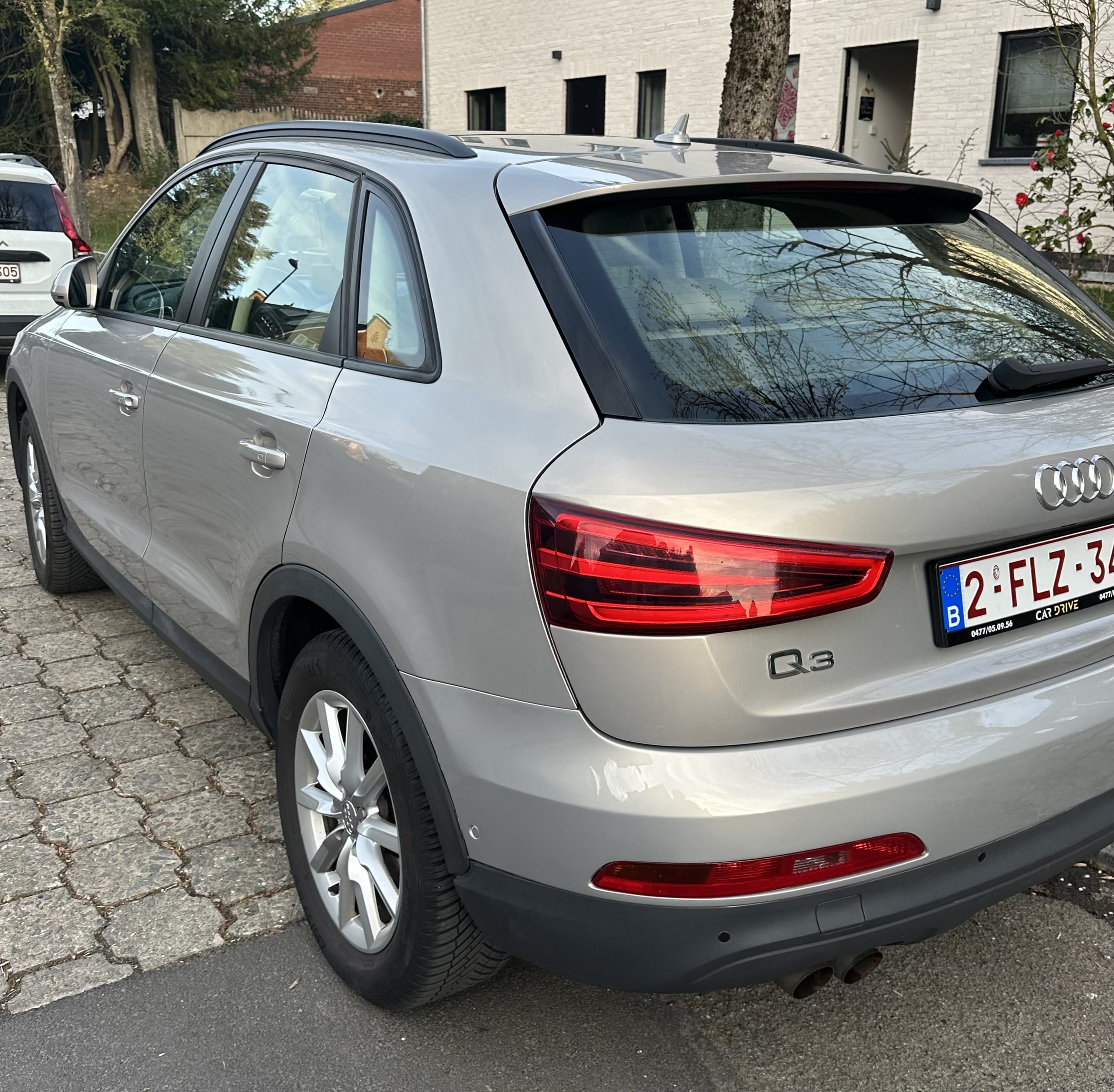 Audi Q3 (1.4 TFSI) intérieur cuir | met GPS