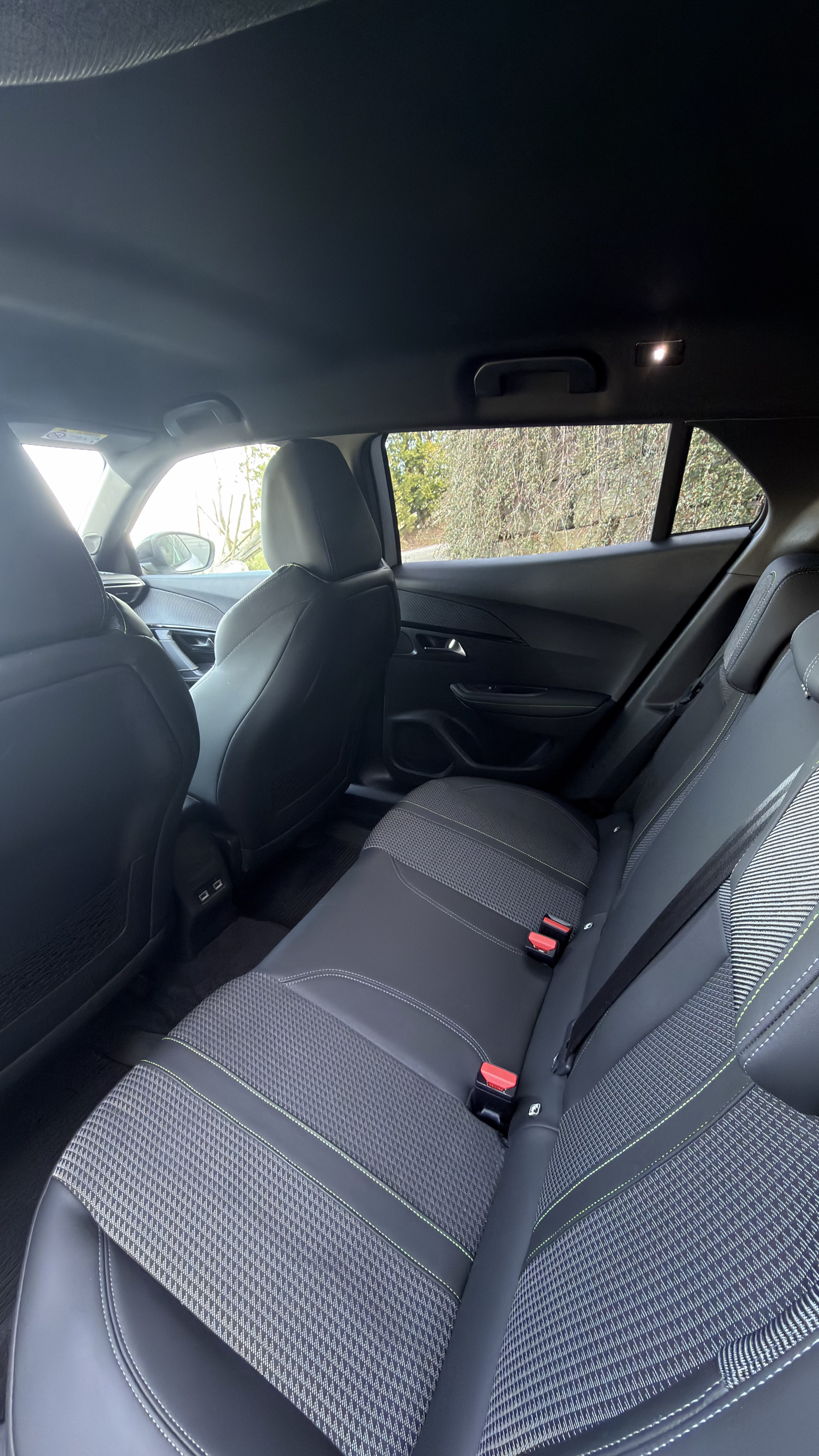 Peugeot e-2008 with Apple CarPlay