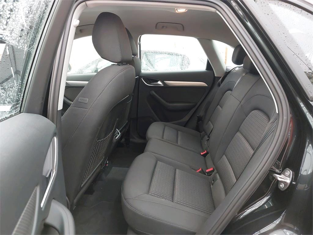 Audi Q3 1.4 TFSI S Tronic with Bluetooth audio